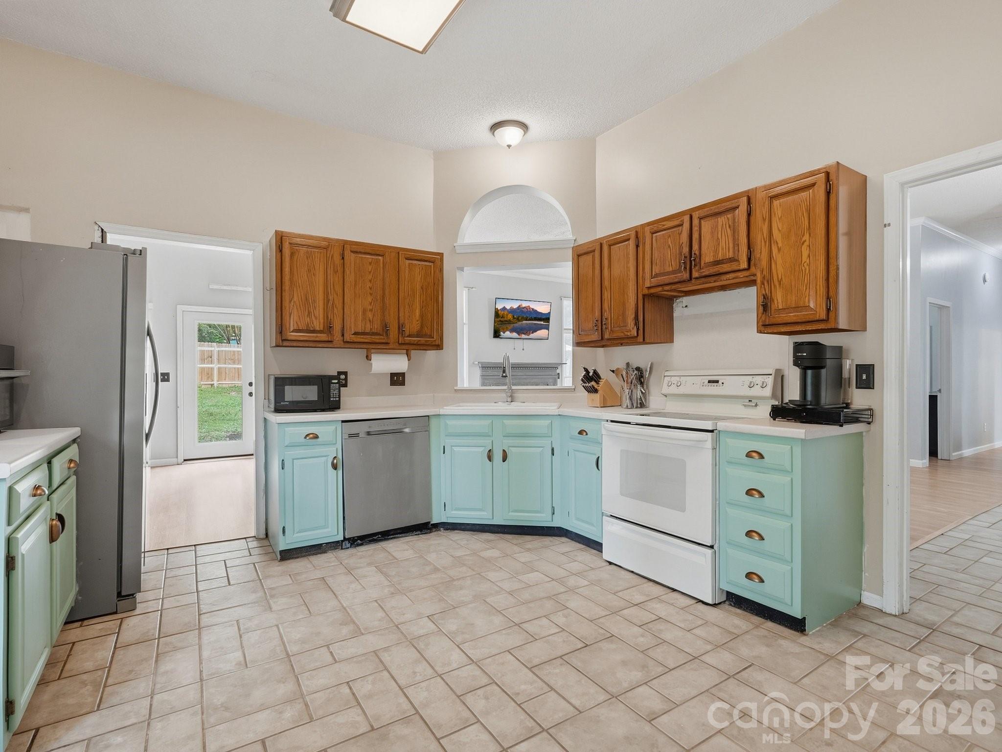 504 Birnamwood Court Property Photo 14