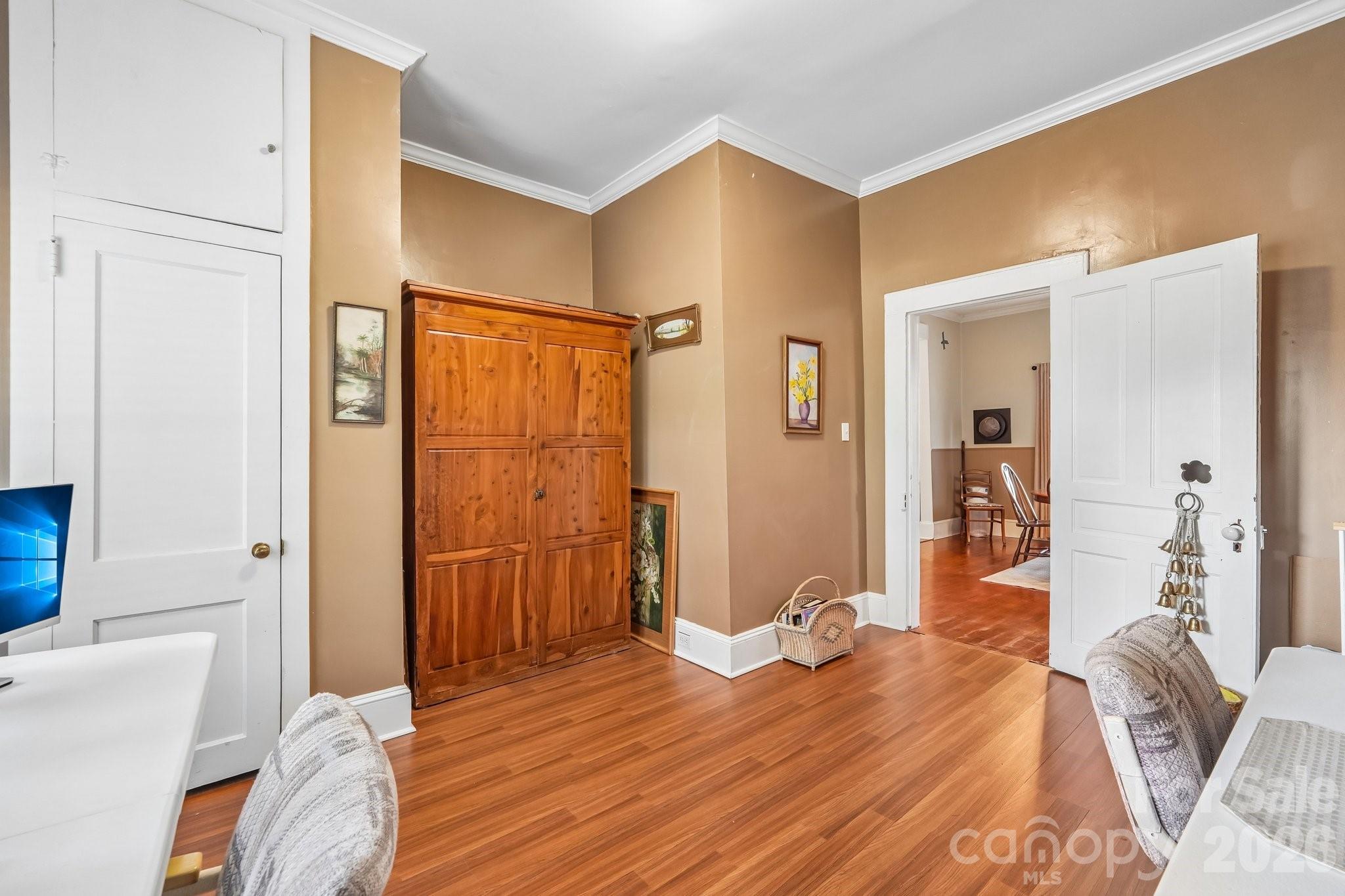 500 N Chapel Street Property Photo 24