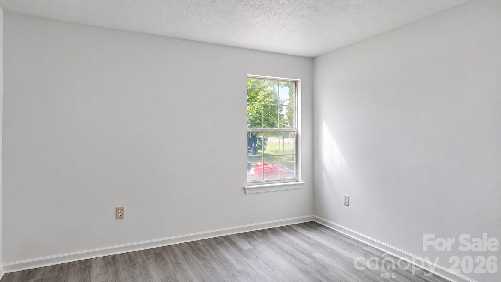 8032 Tremaine Court B Property Photo 12