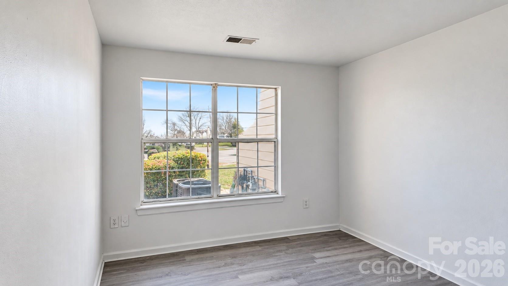 8032 Tremaine Court B Property Photo 13