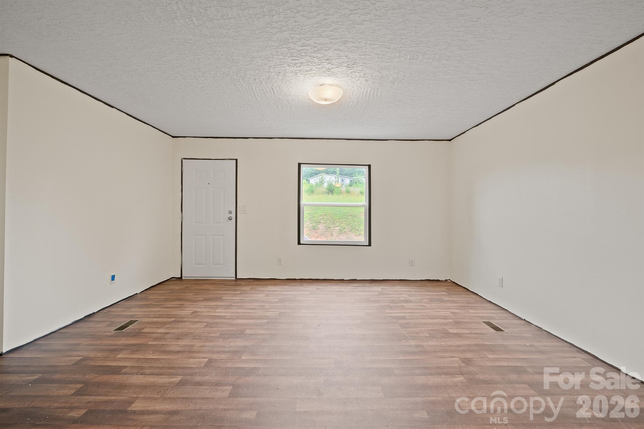 2913 Conner Circle Property Photo 5