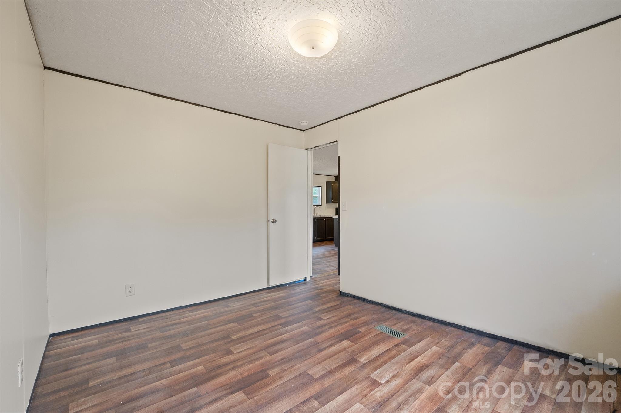 2913 Conner Circle Property Photo 9