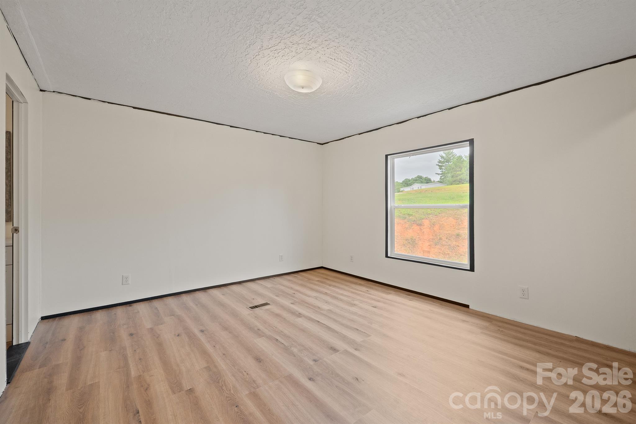 2913 Conner Circle Property Photo 23