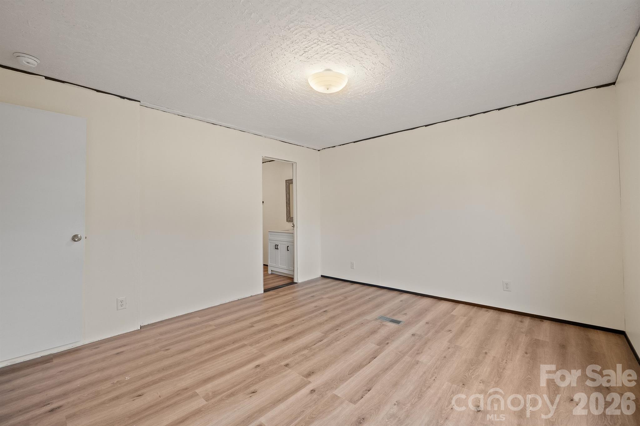 2913 Conner Circle Property Photo 27