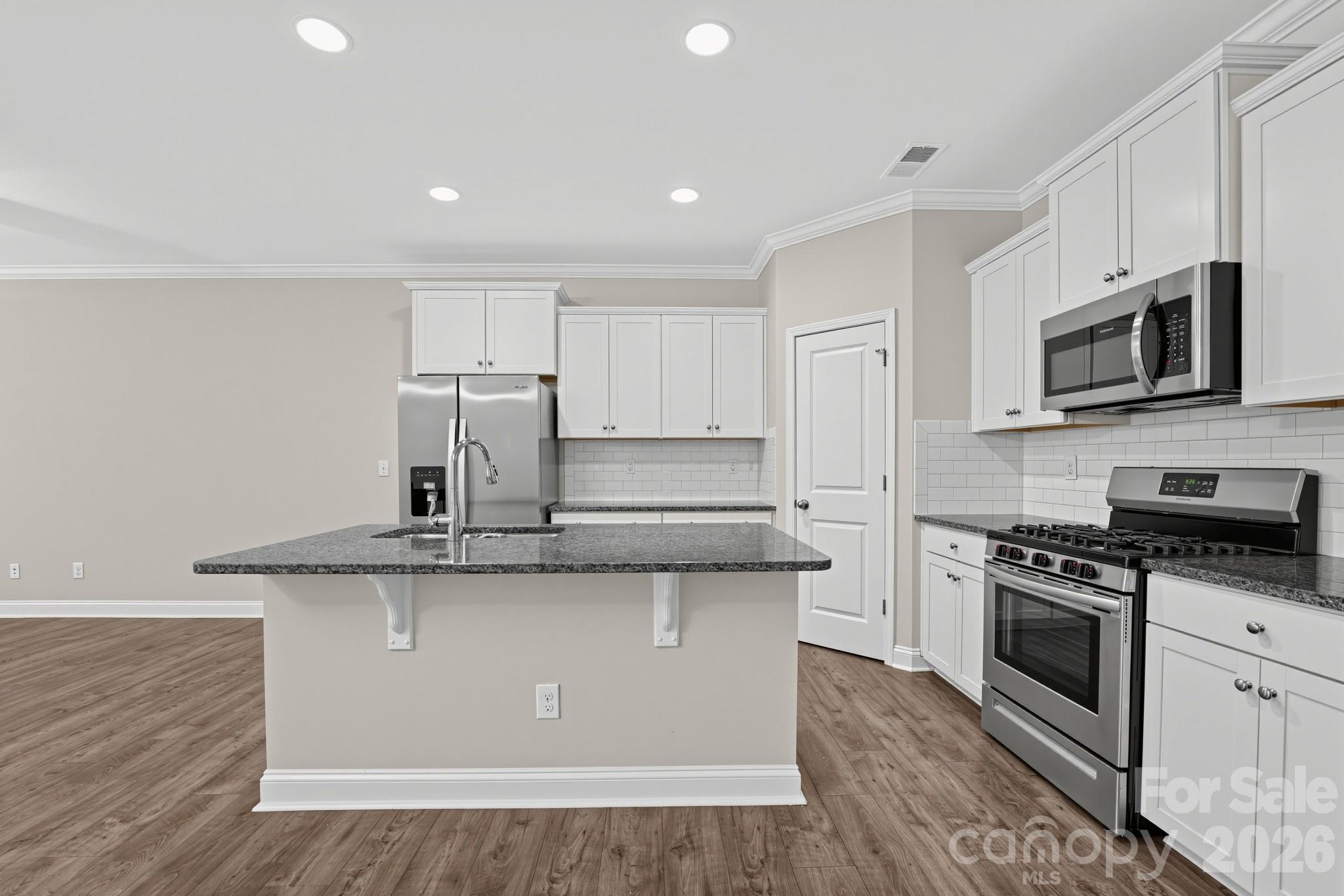 8727 Harris Lake Lane Property Photo 7