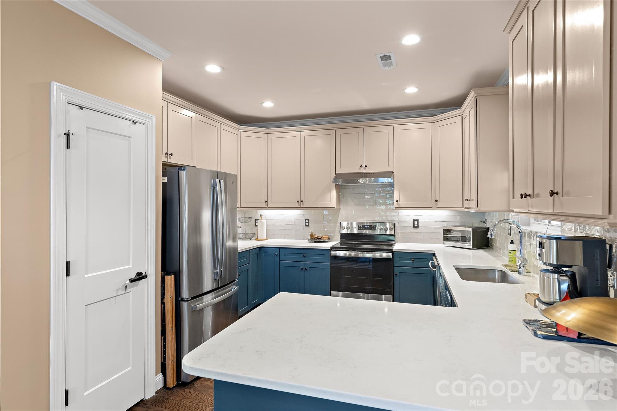515 State Street Property Photo 10