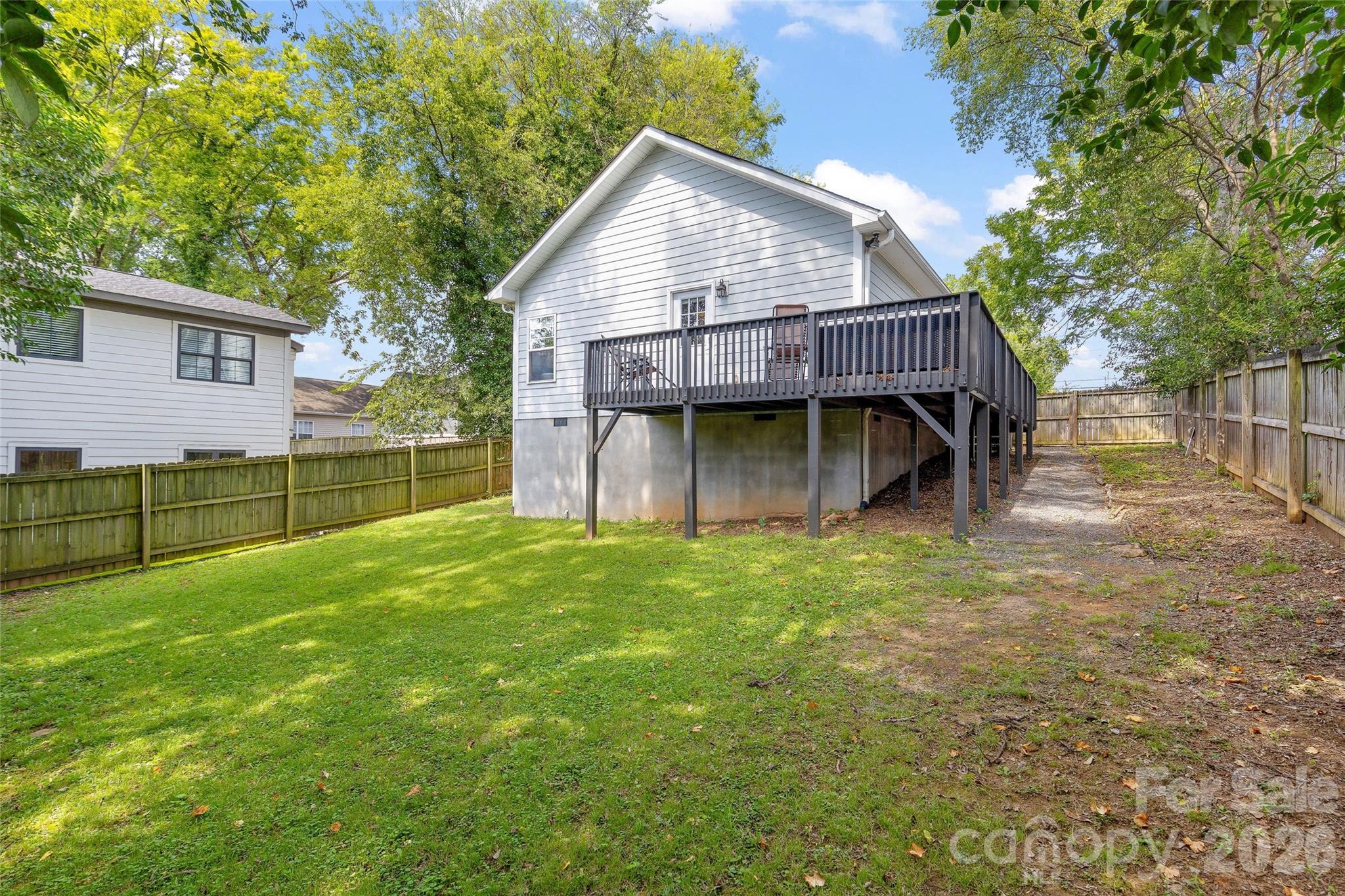 515 State Street Property Photo 18