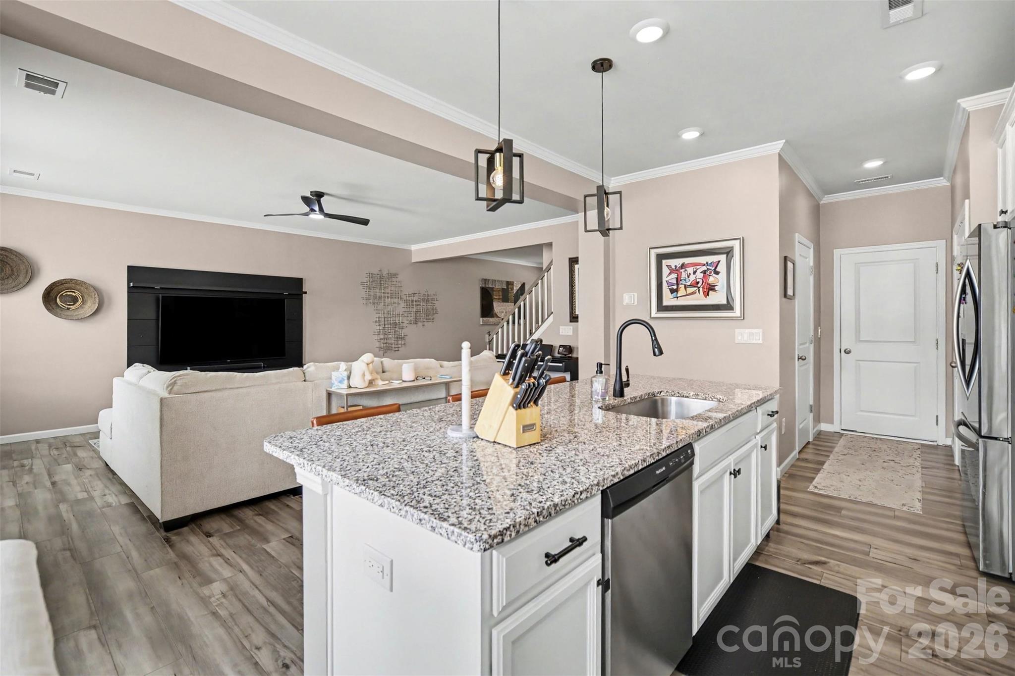 8131 Merryvale Lane Property Photo 12