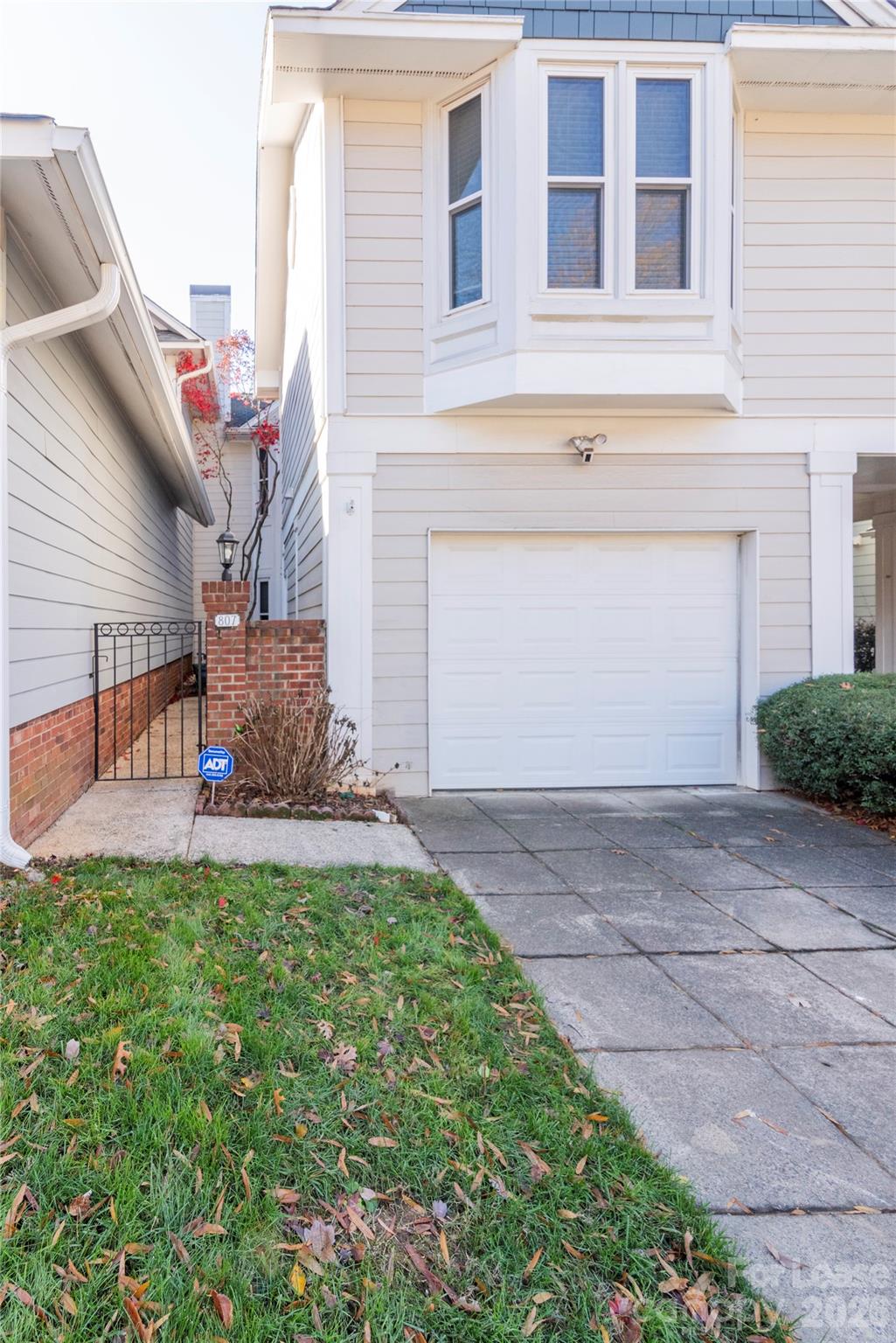 807 Greenleaf Avenue Property Photo 1