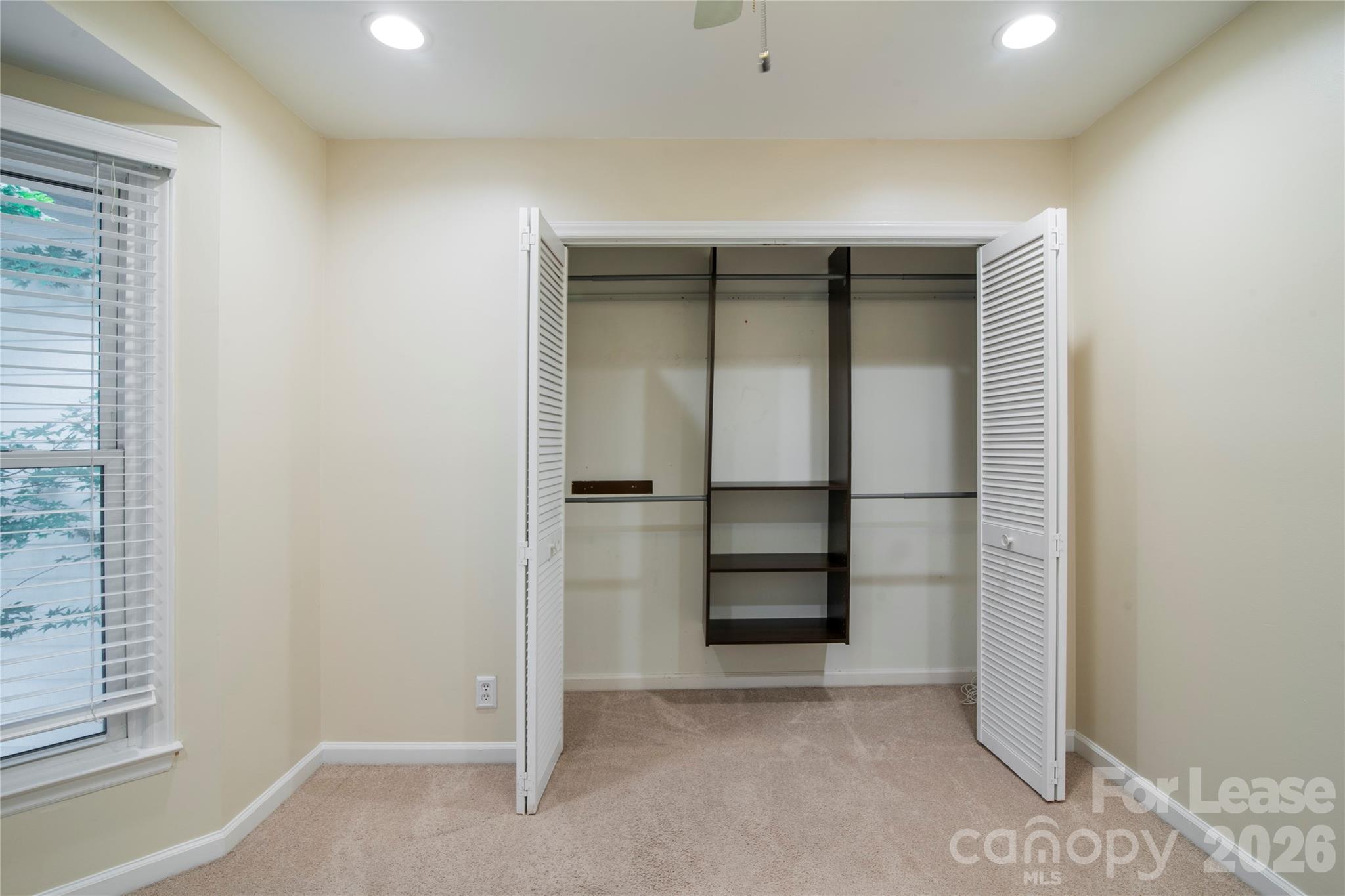 807 Greenleaf Avenue Property Photo 23