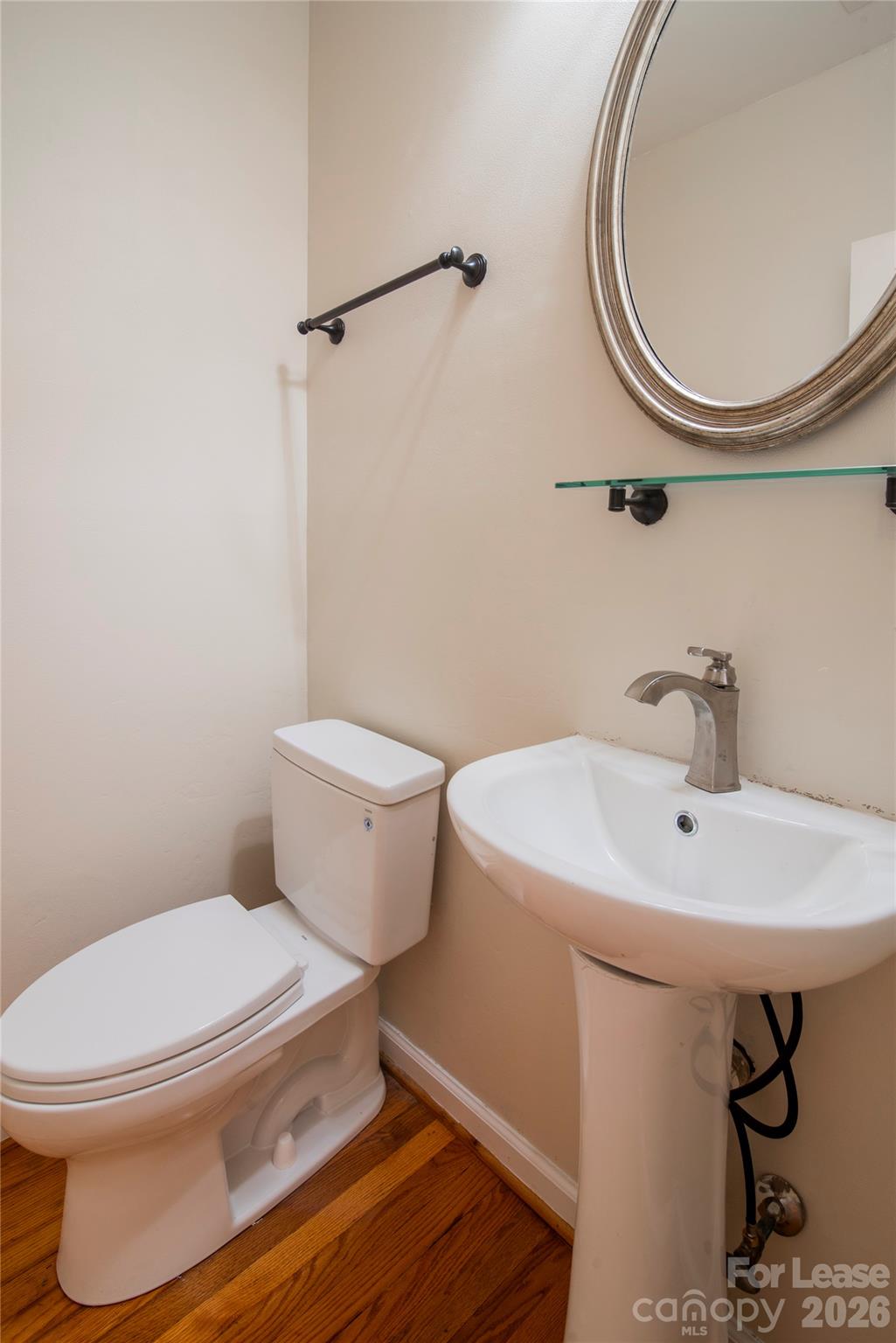 807 Greenleaf Avenue Property Photo 34