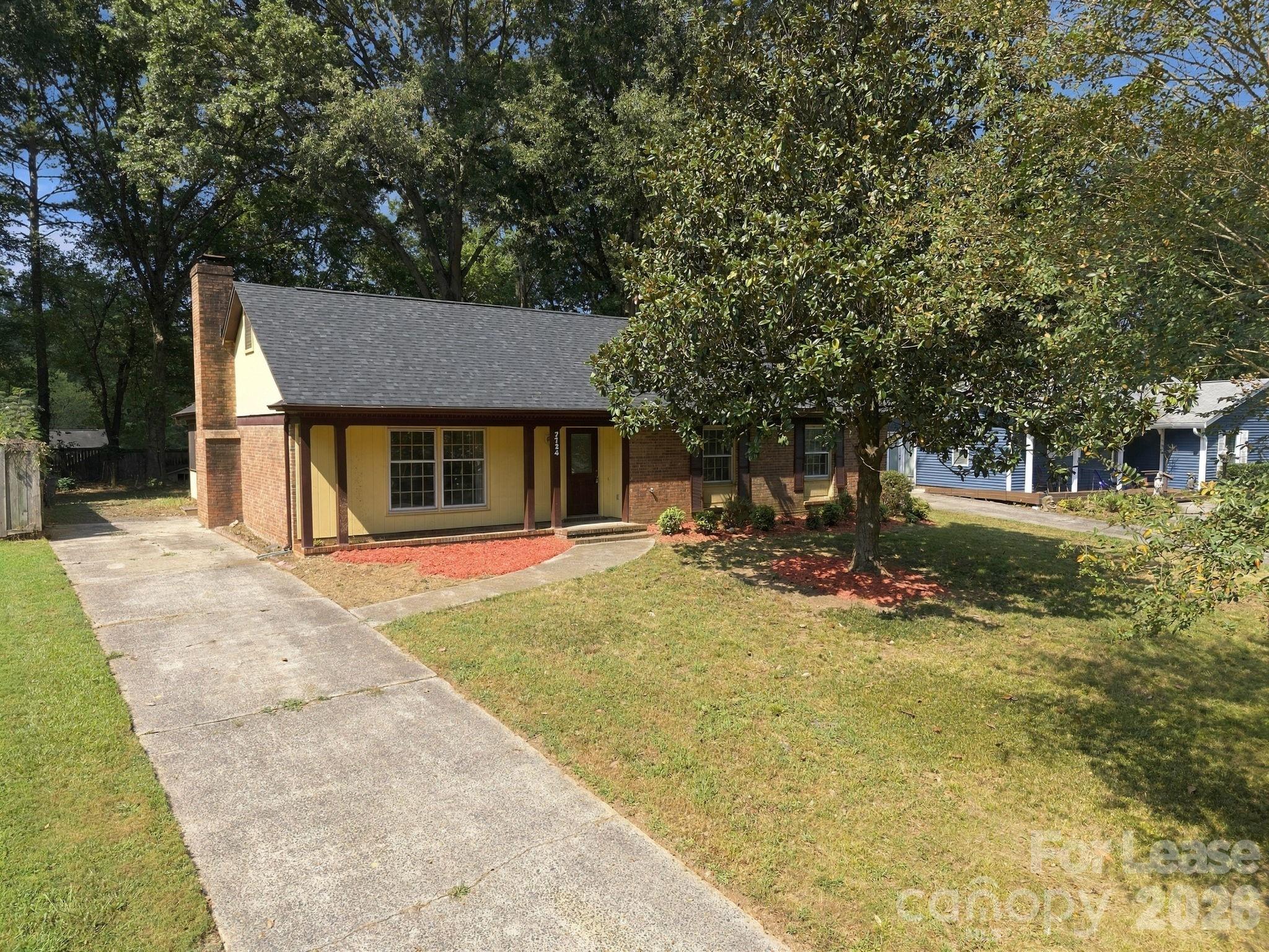 7724 Winterset Drive Property Photo 3