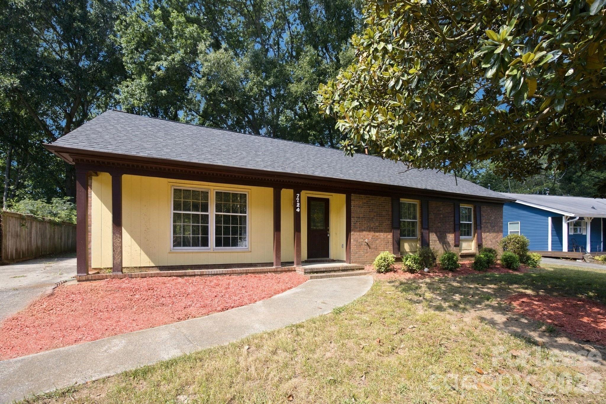 7724 Winterset Drive Property Photo 3