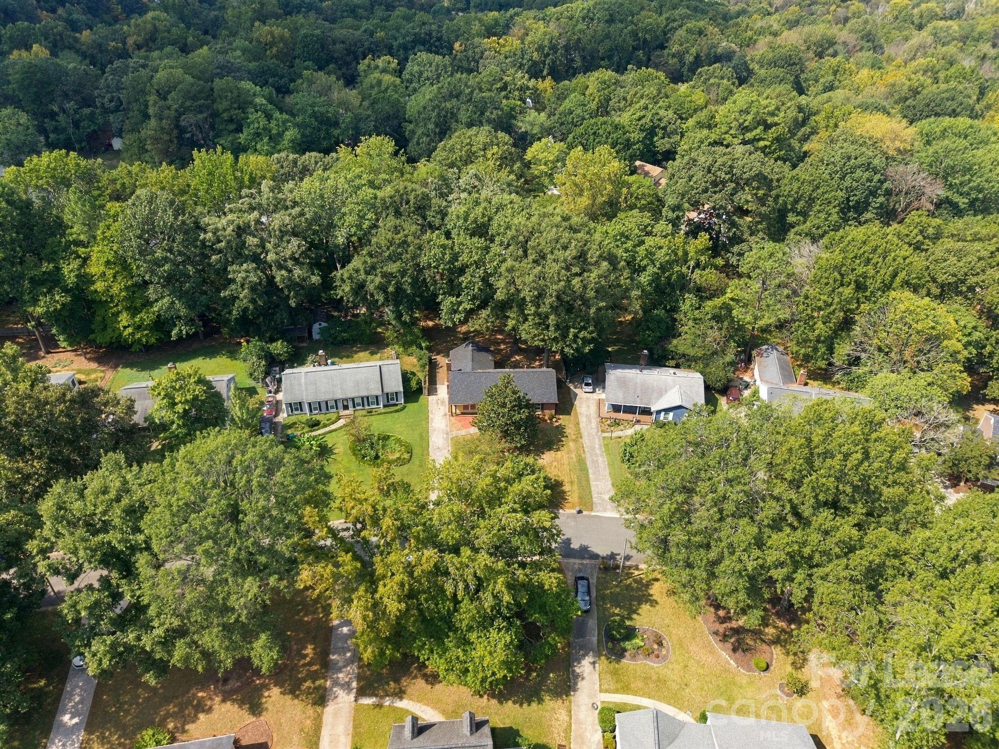 7724 Winterset Drive Property Photo 6