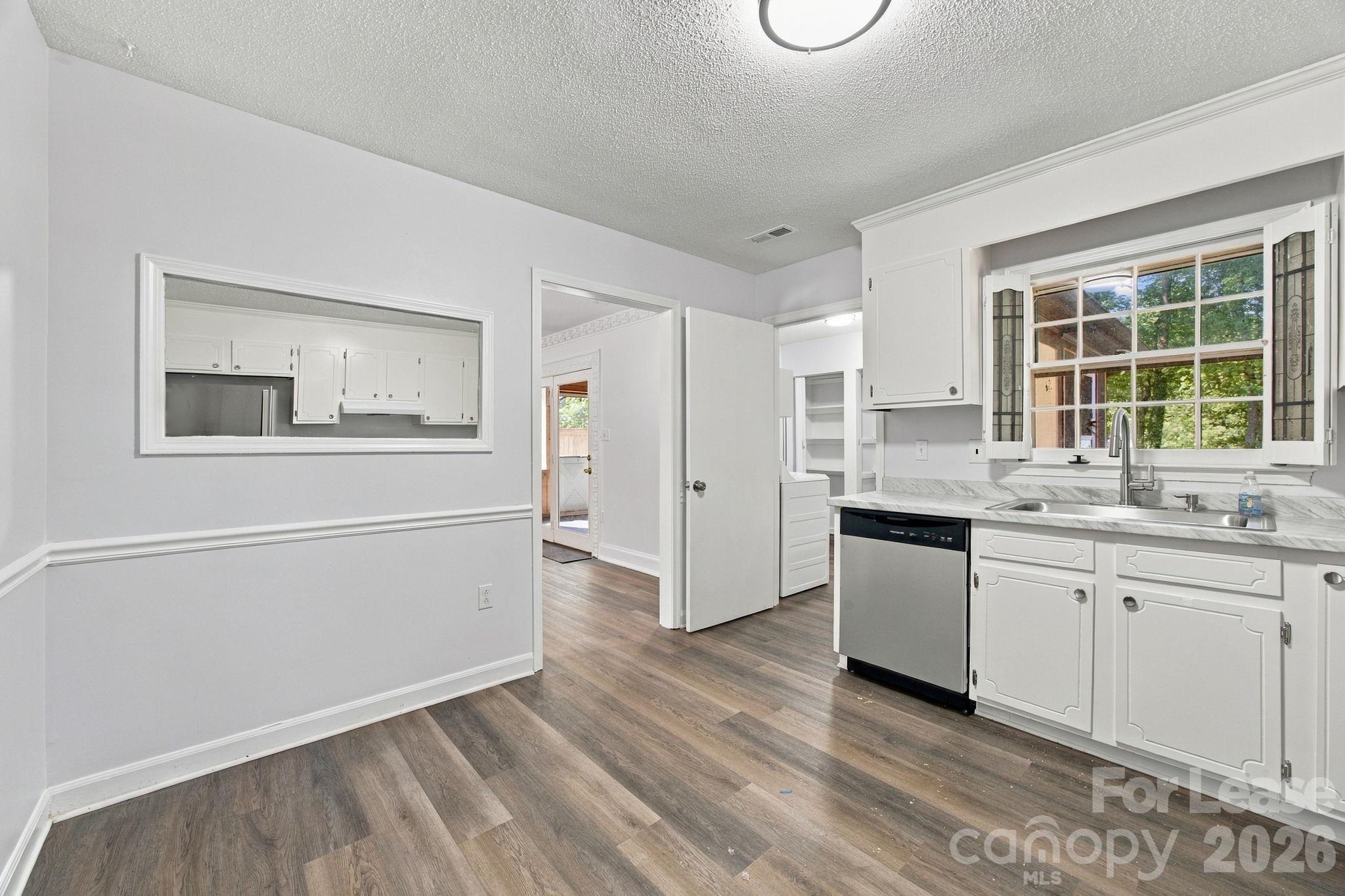 7724 Winterset Drive Property Photo 19