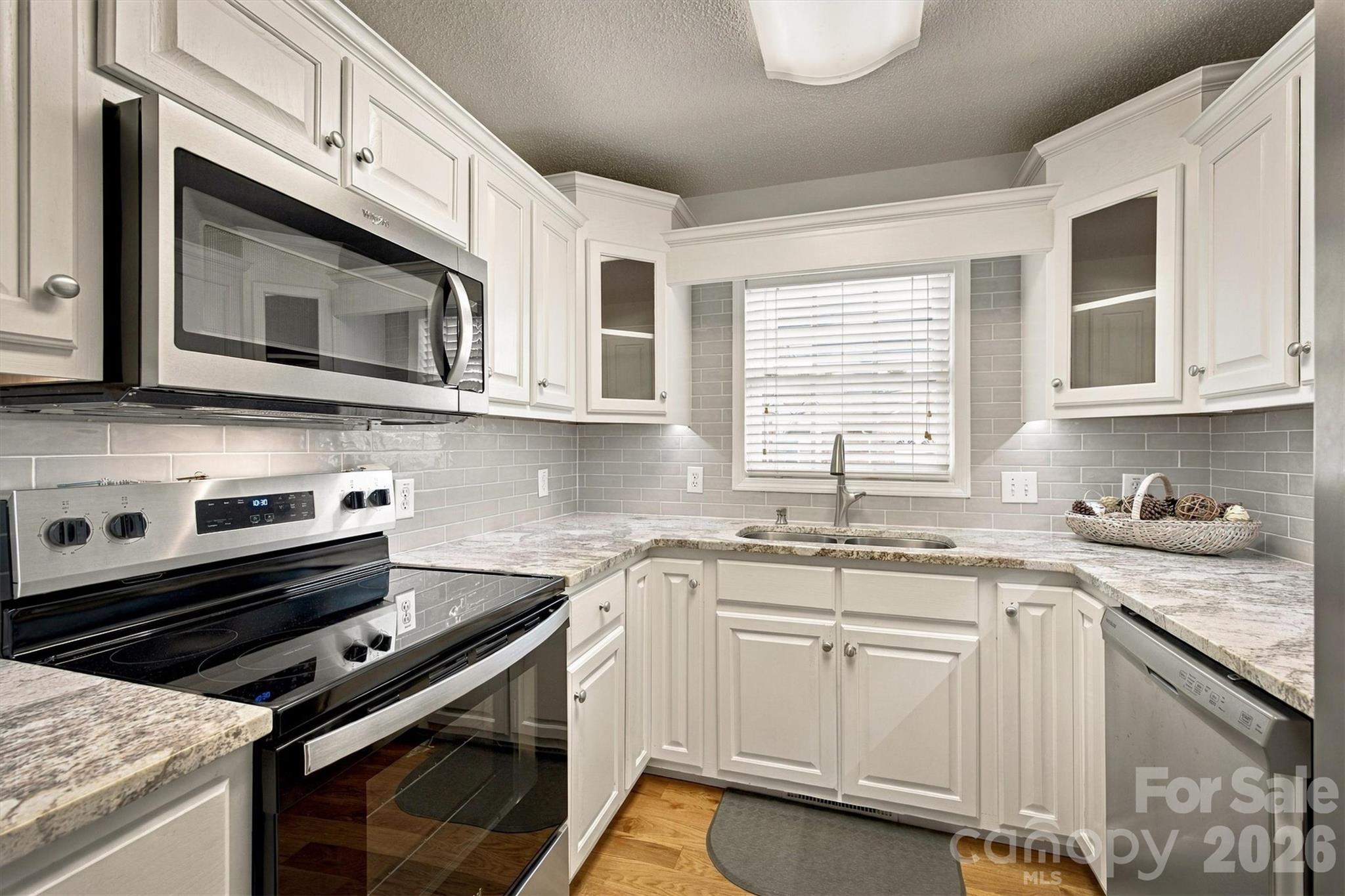 1211 Wexford Village Circle Property Photo 2
