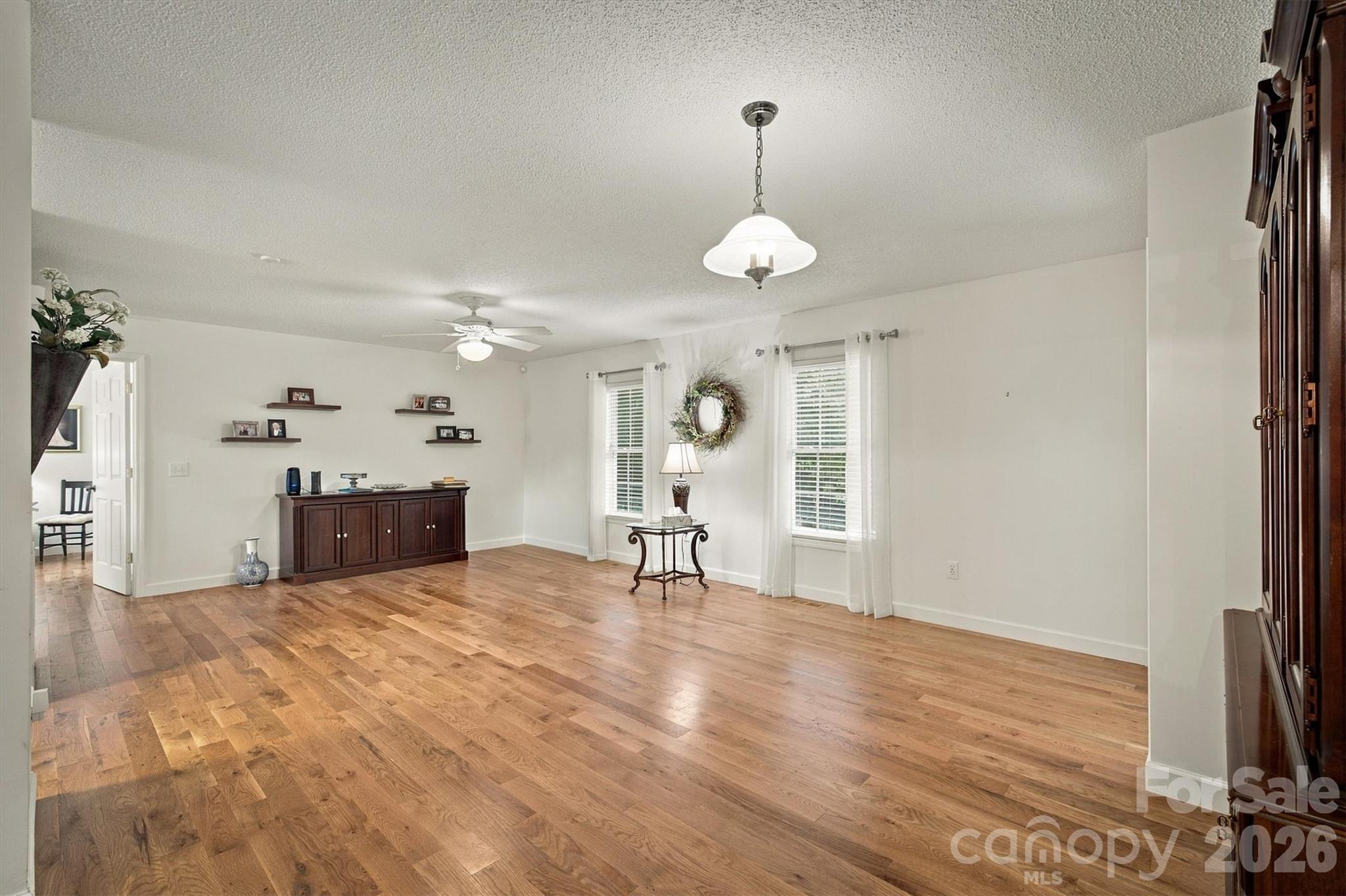 1211 Wexford Village Circle Property Photo 3