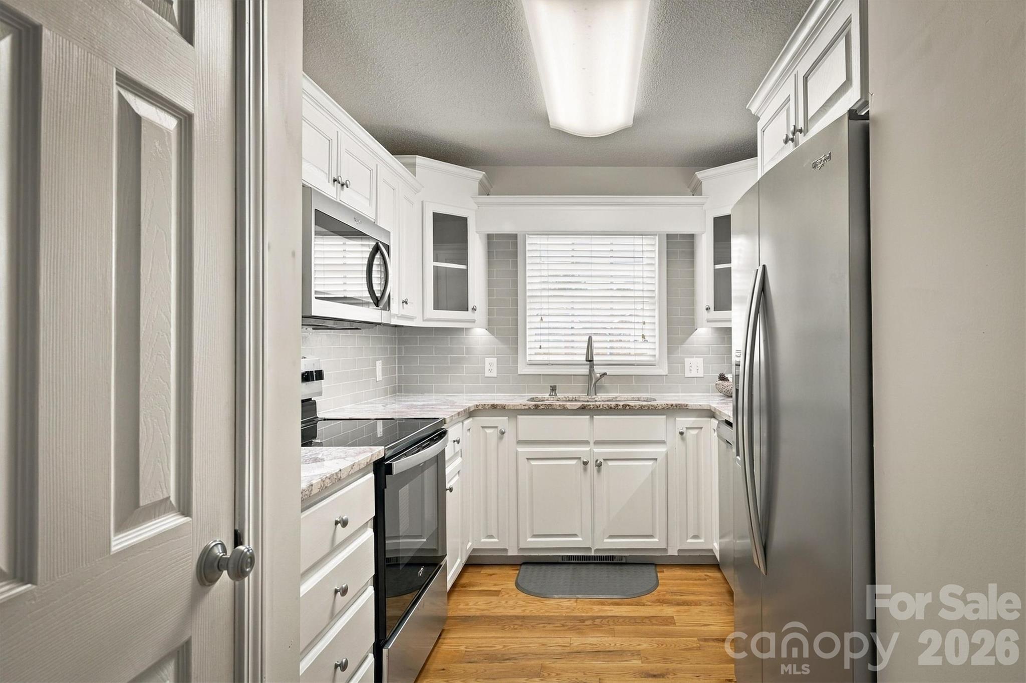 1211 Wexford Village Circle Property Photo 8