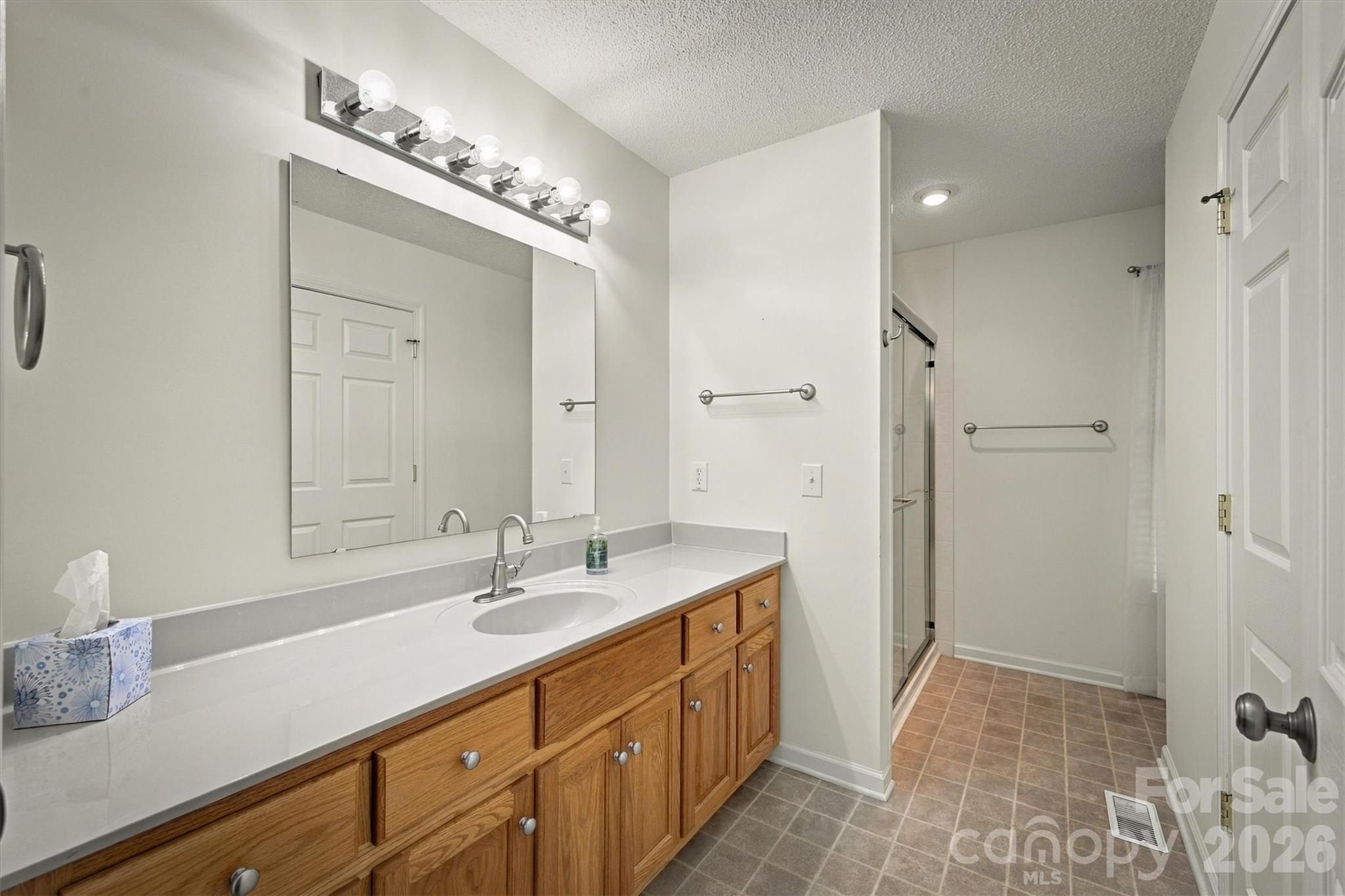 1211 Wexford Village Circle Property Photo 12