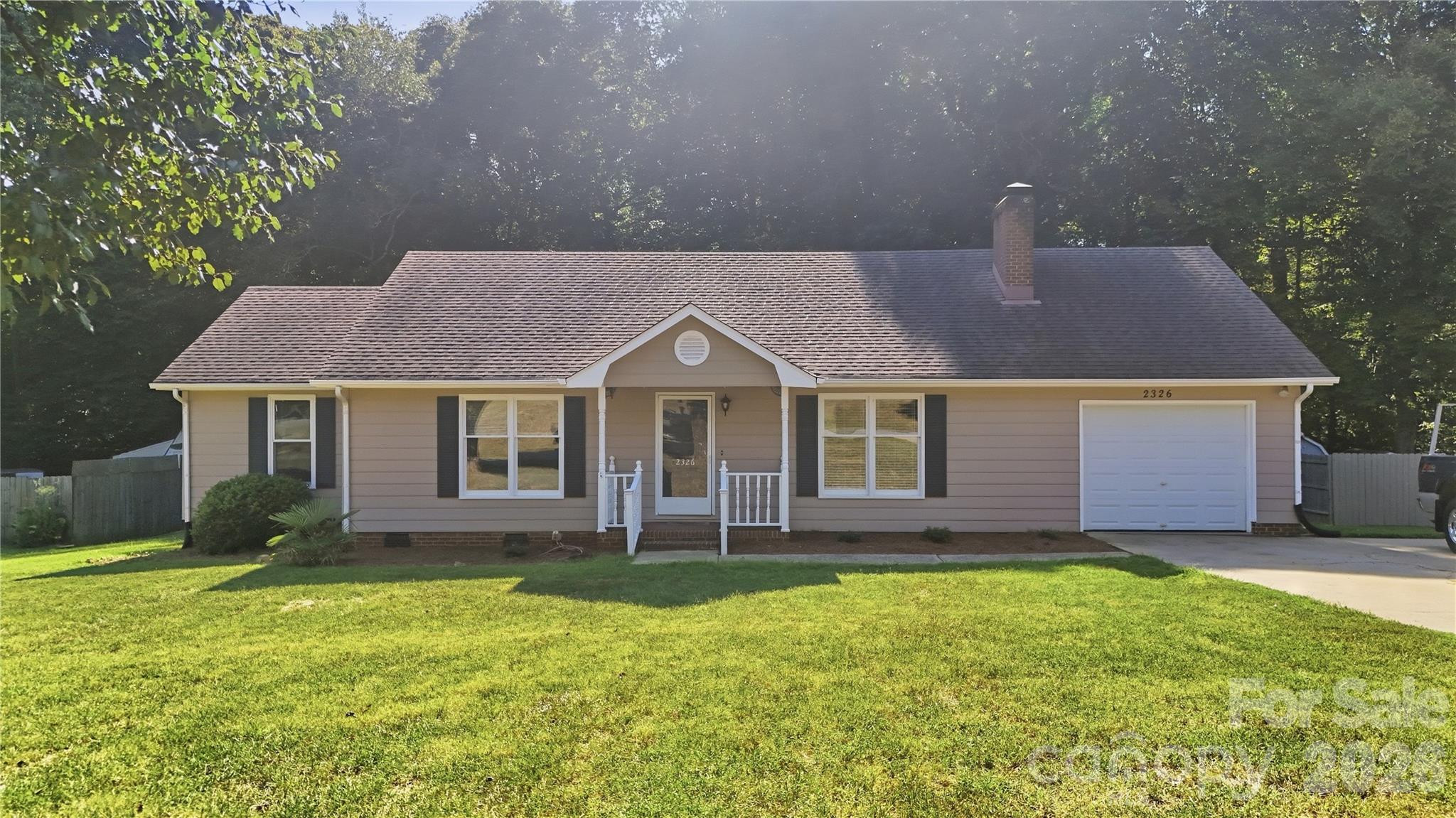 2326 Springwater Drive Property Photo 1