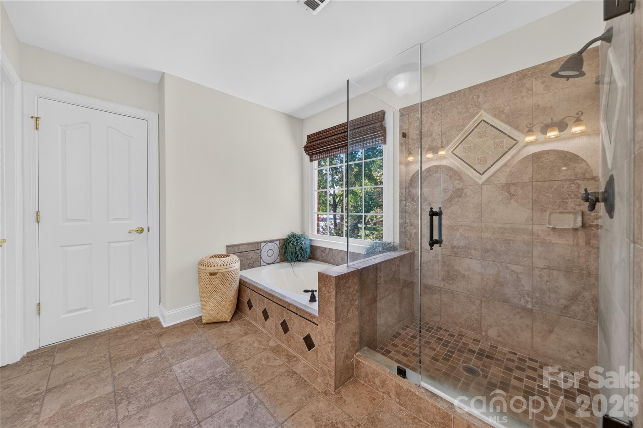 12135 Darby Chase Drive Property Photo 23