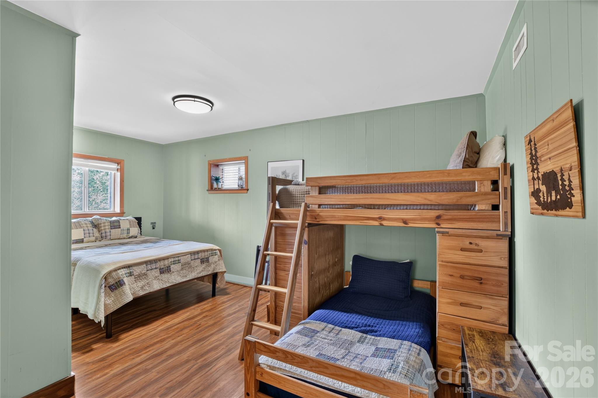 196 Fern Loop Property Photo 12