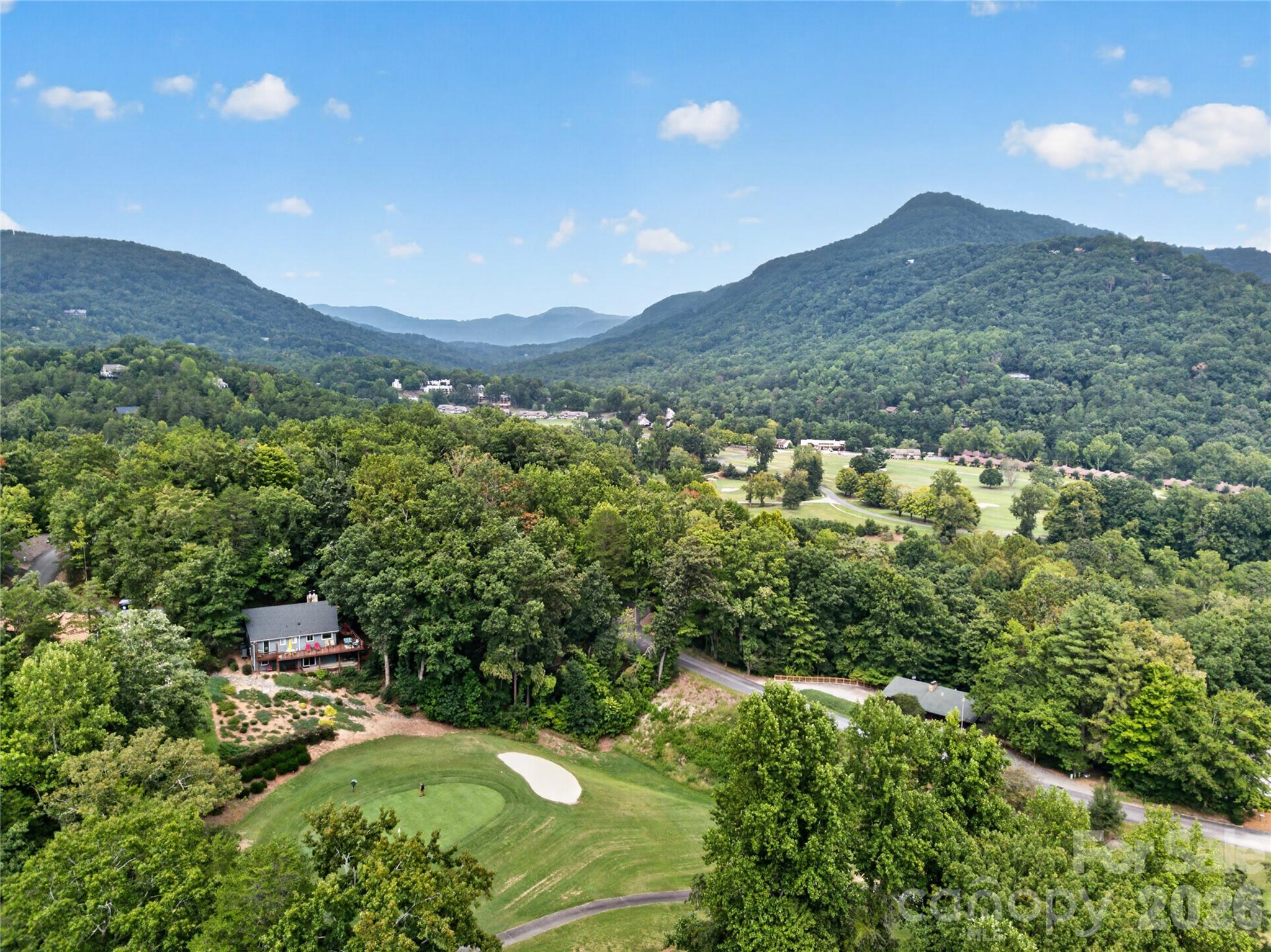 196 Fern Loop Property Photo 13
