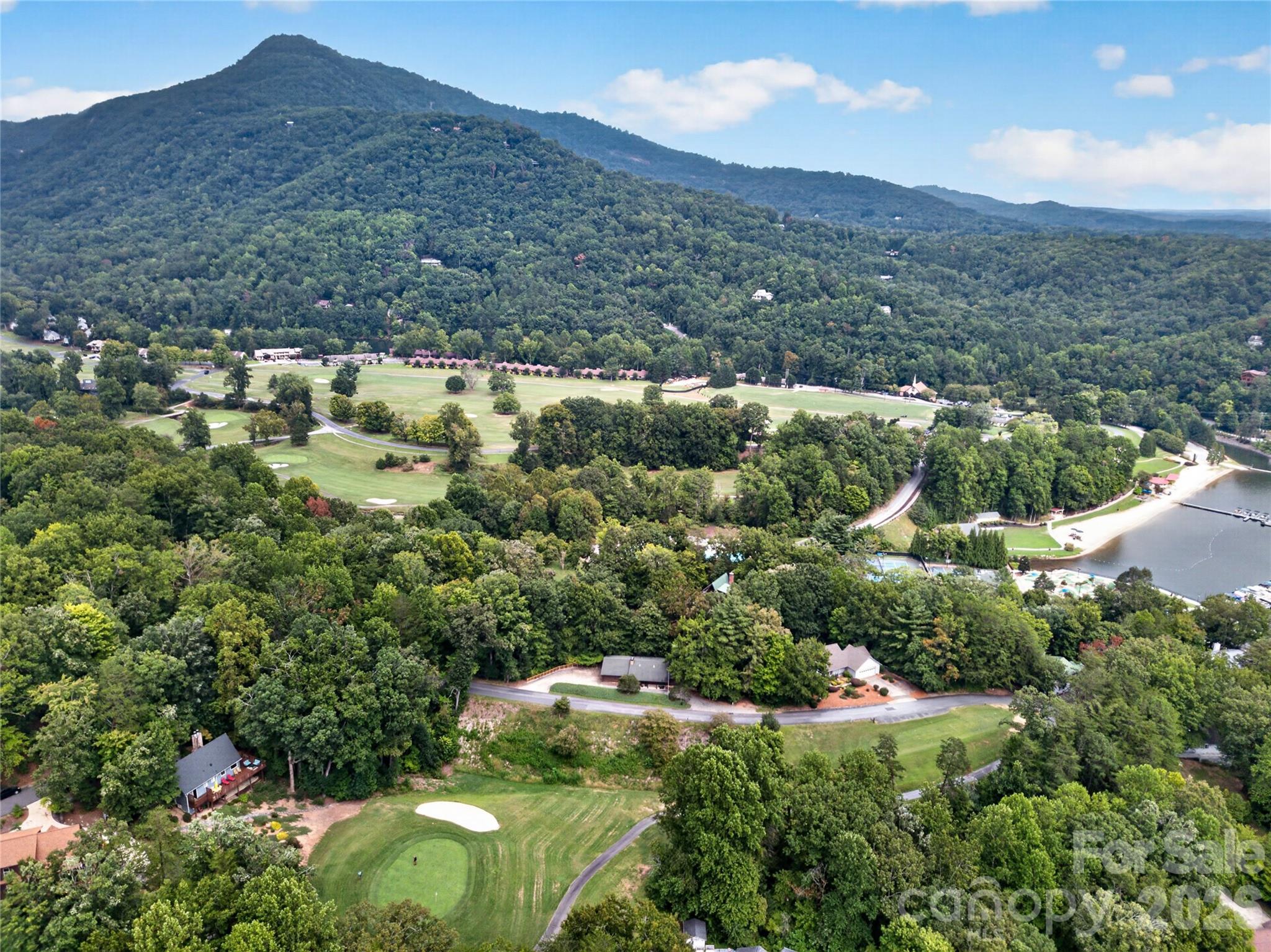 196 Fern Loop Property Photo 14