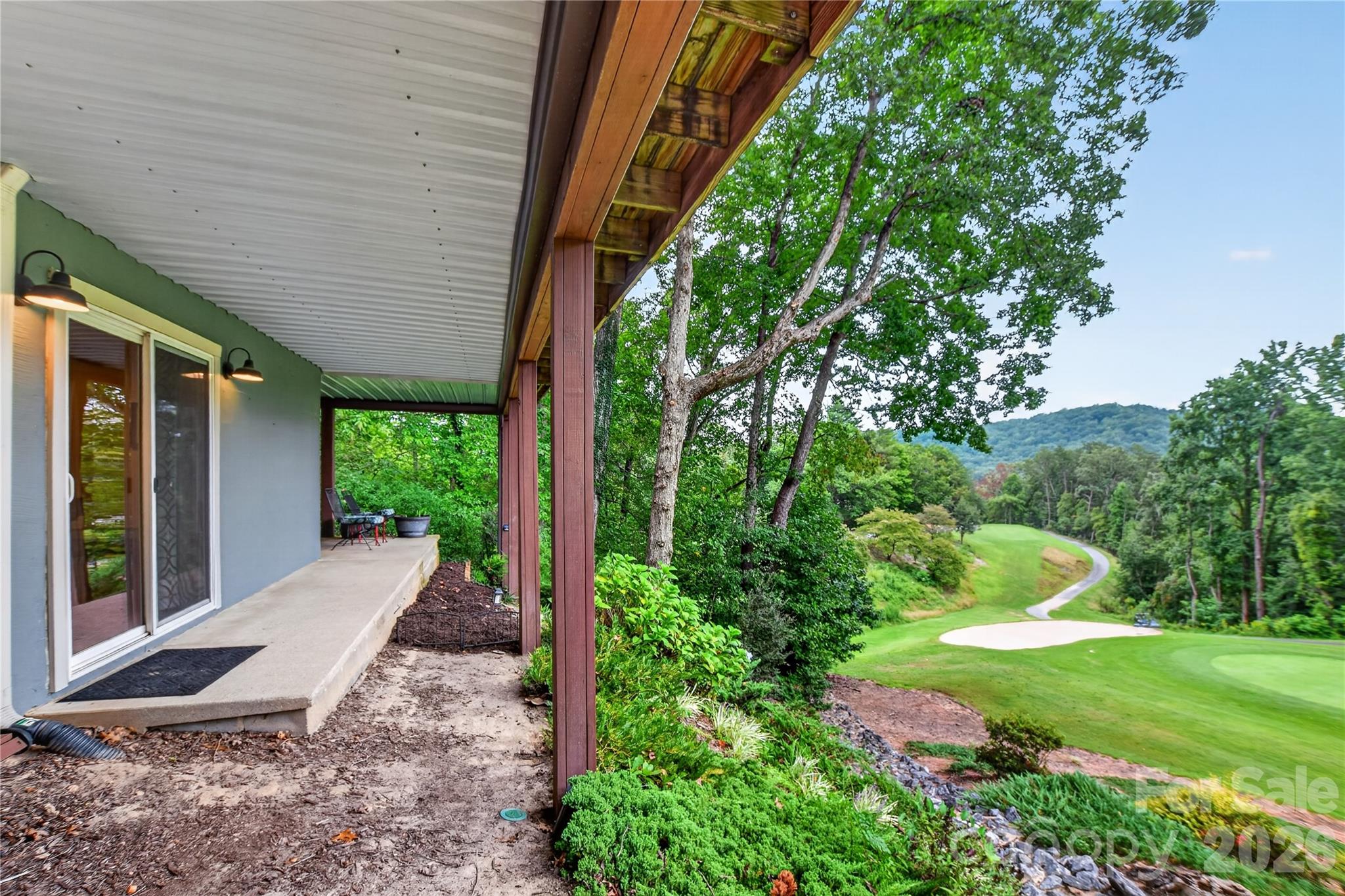 196 Fern Loop Property Photo 19
