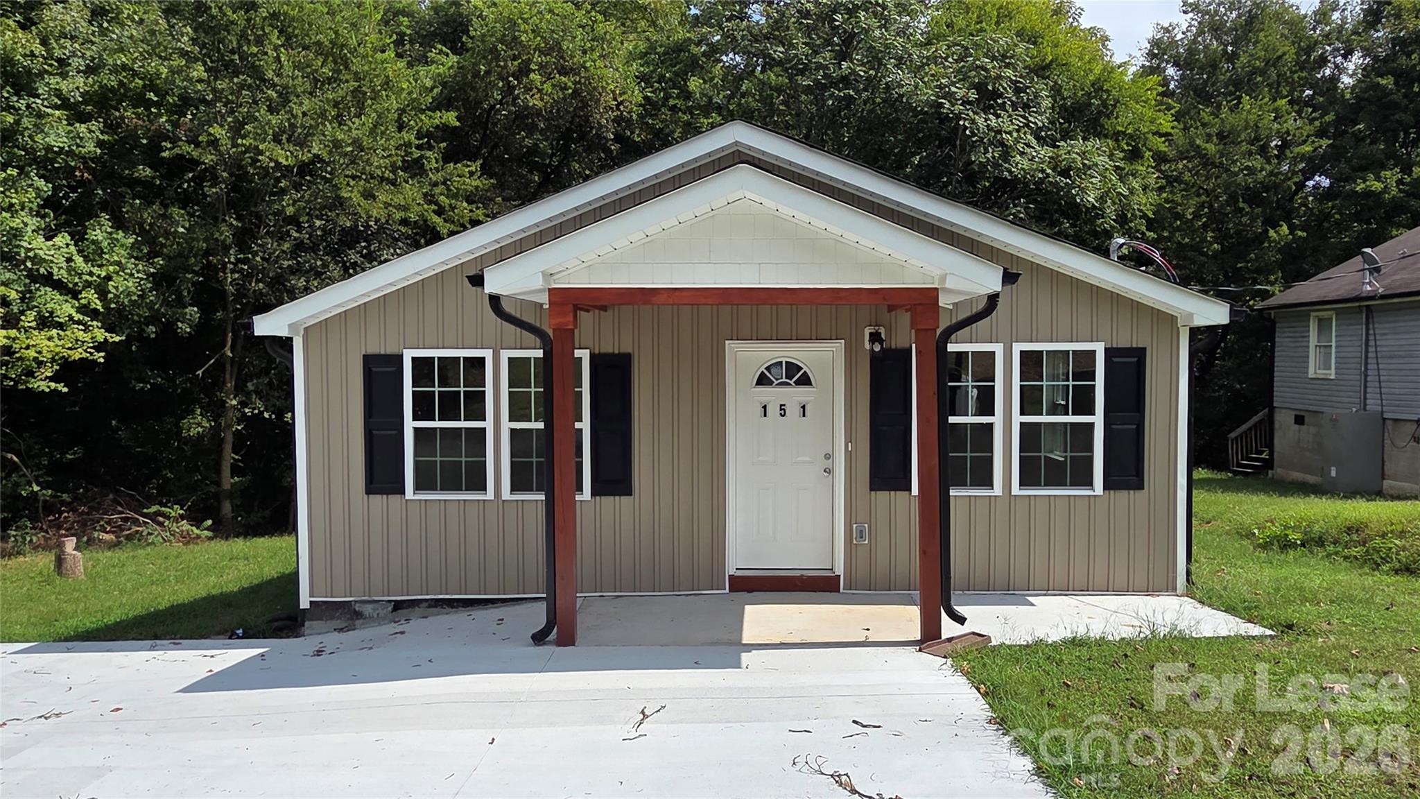 151 Swink Street Property Photo 1