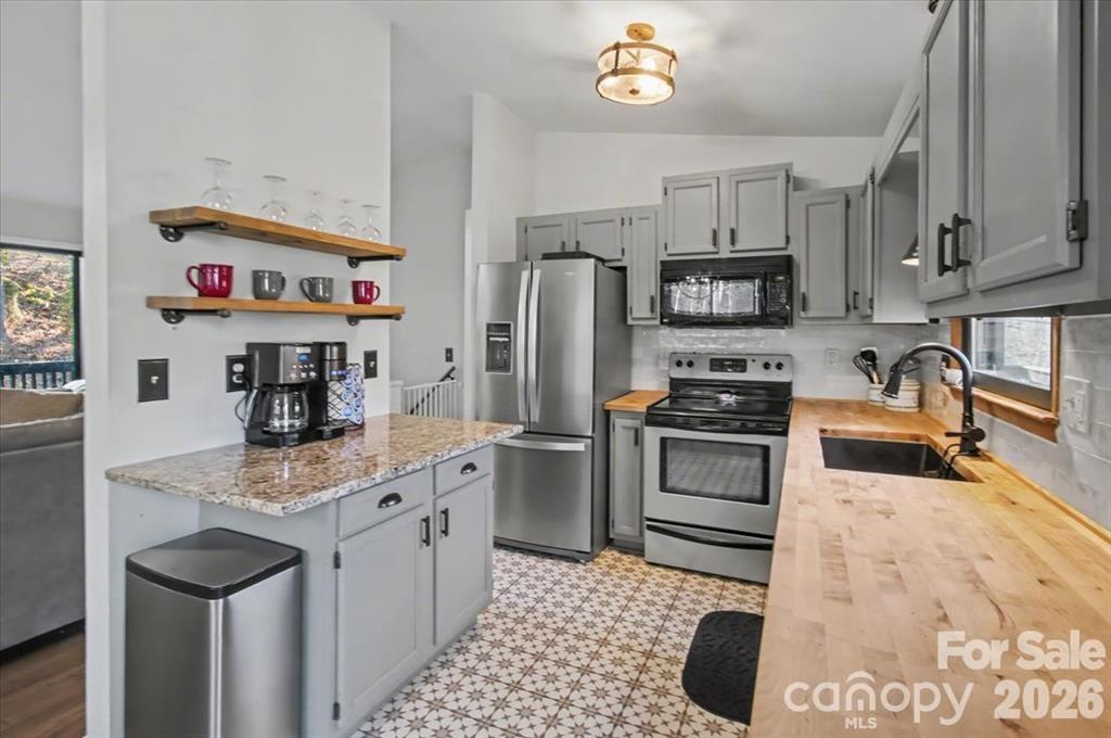 30 Whippoorwill Drive Property Photo 5