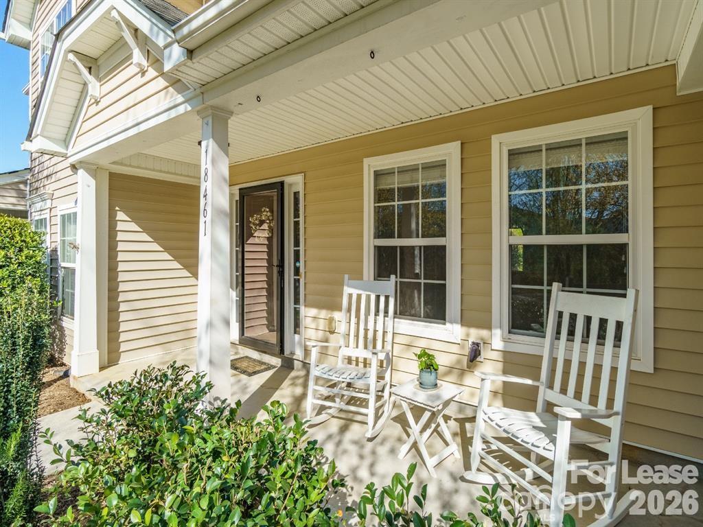 18461 Streamline Court Property Photo 1