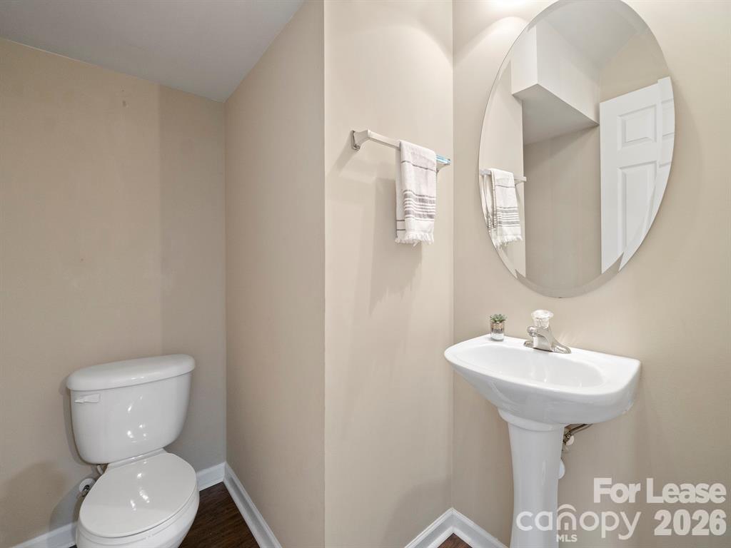 18461 Streamline Court Property Photo 12