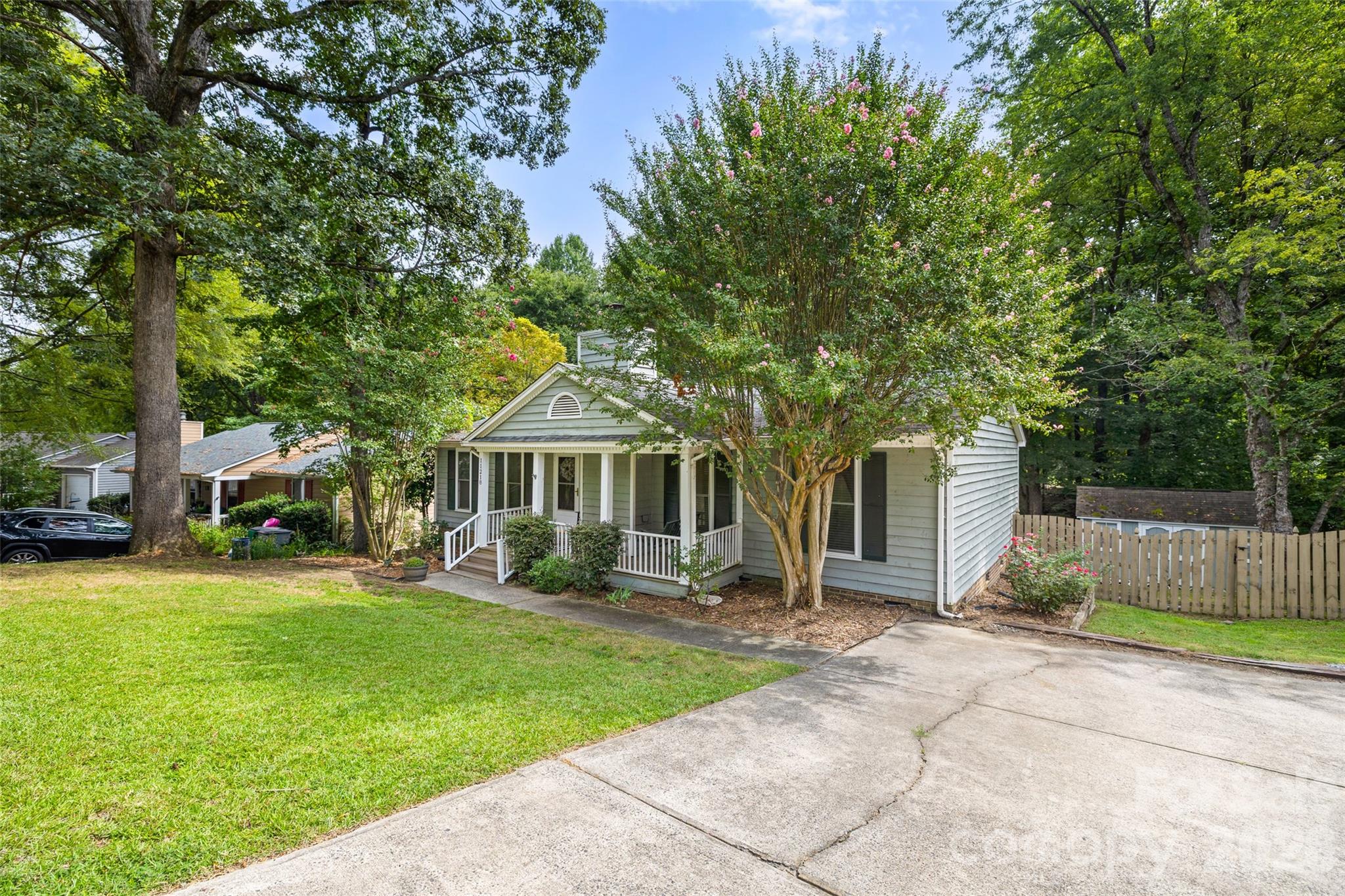 11218 Mallard Crossing Drive Property Photo 3