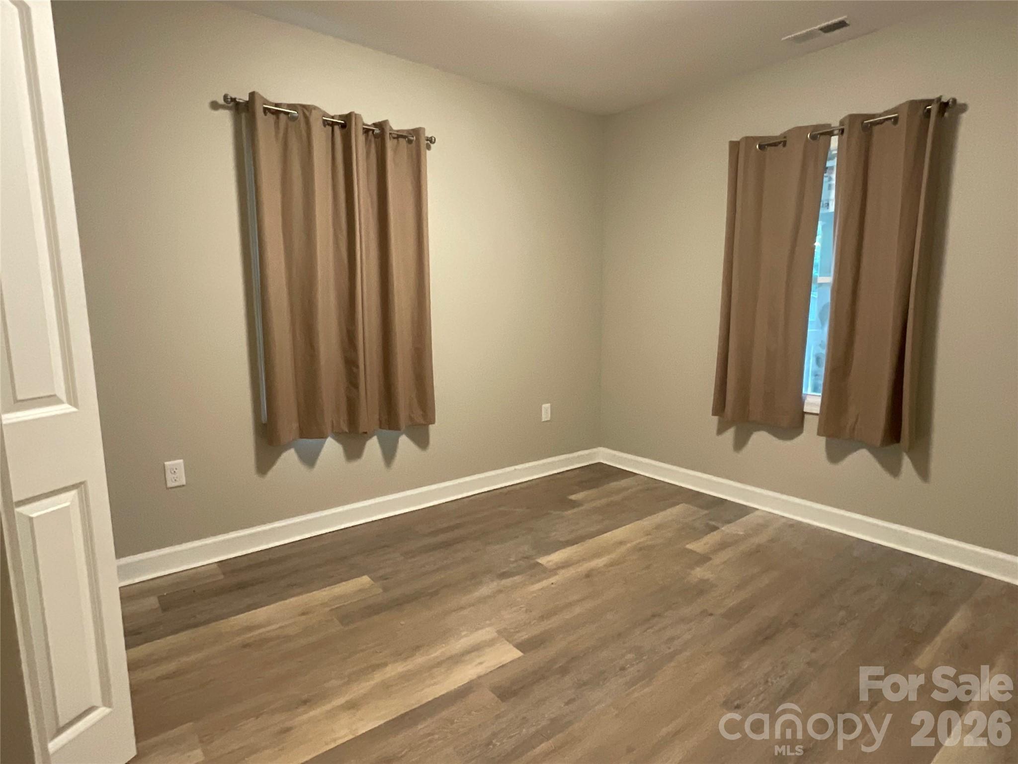 1107 8th Street Property Photo 18