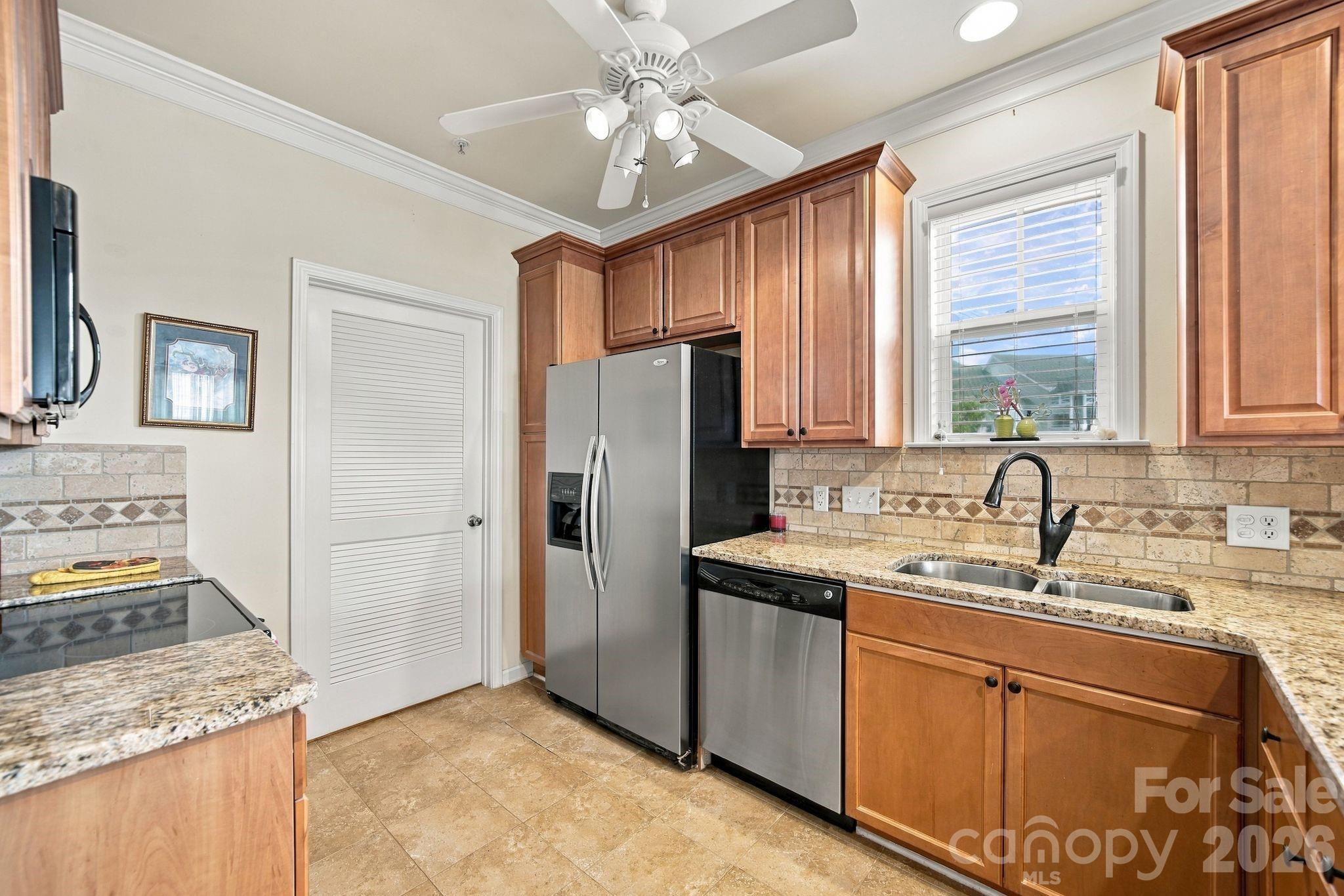 18742 Nautical Drive 301 Property Photo 5