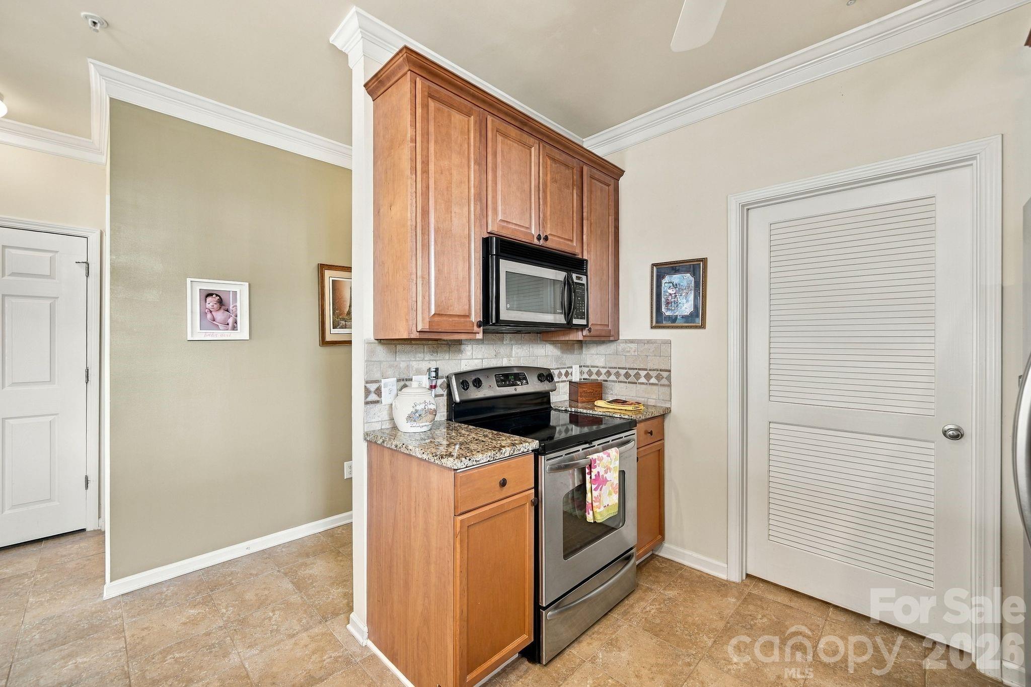 18742 Nautical Drive 301 Property Photo 9