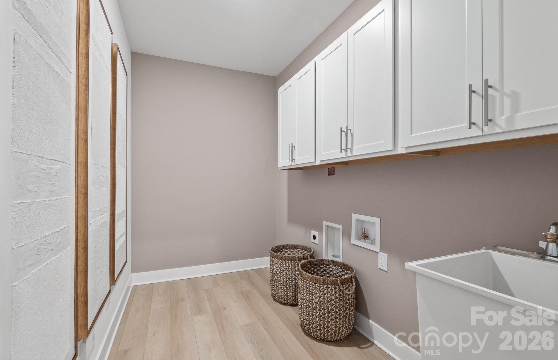 560 Cottage Garden Lane Property Photo 14