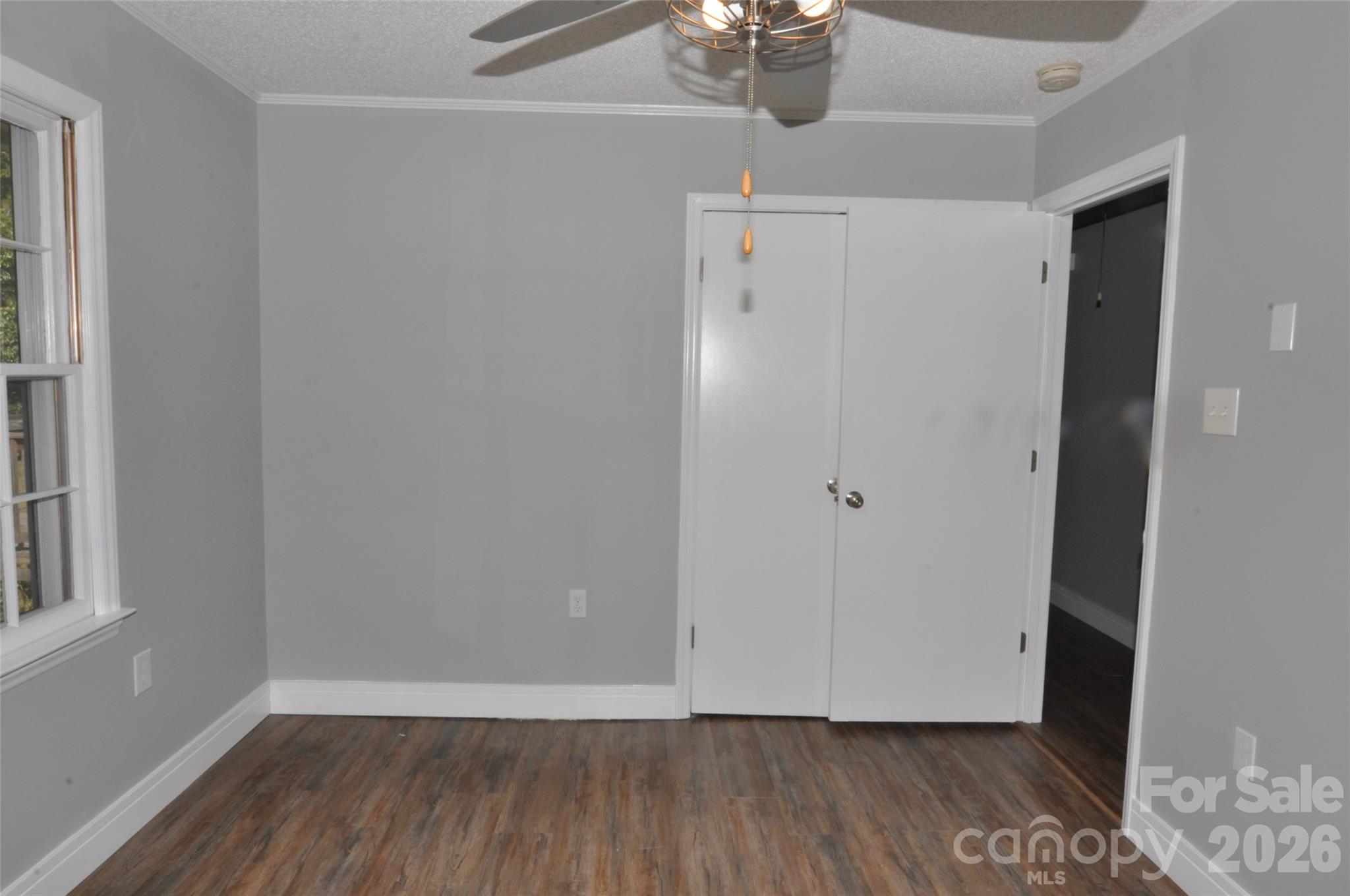 554 Gardendale Circle Property Photo 14