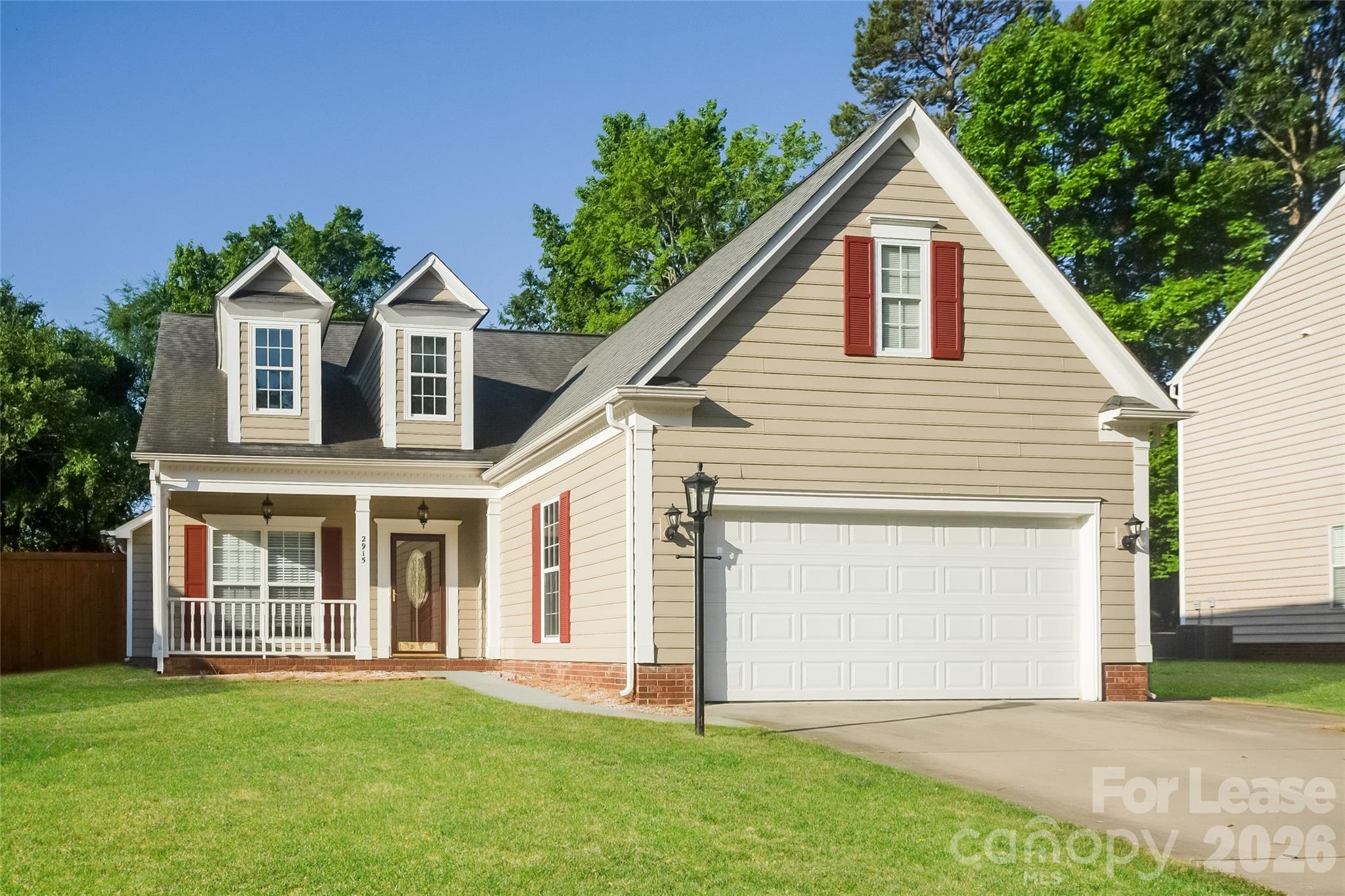 2915 Canary Court Property Photo 2