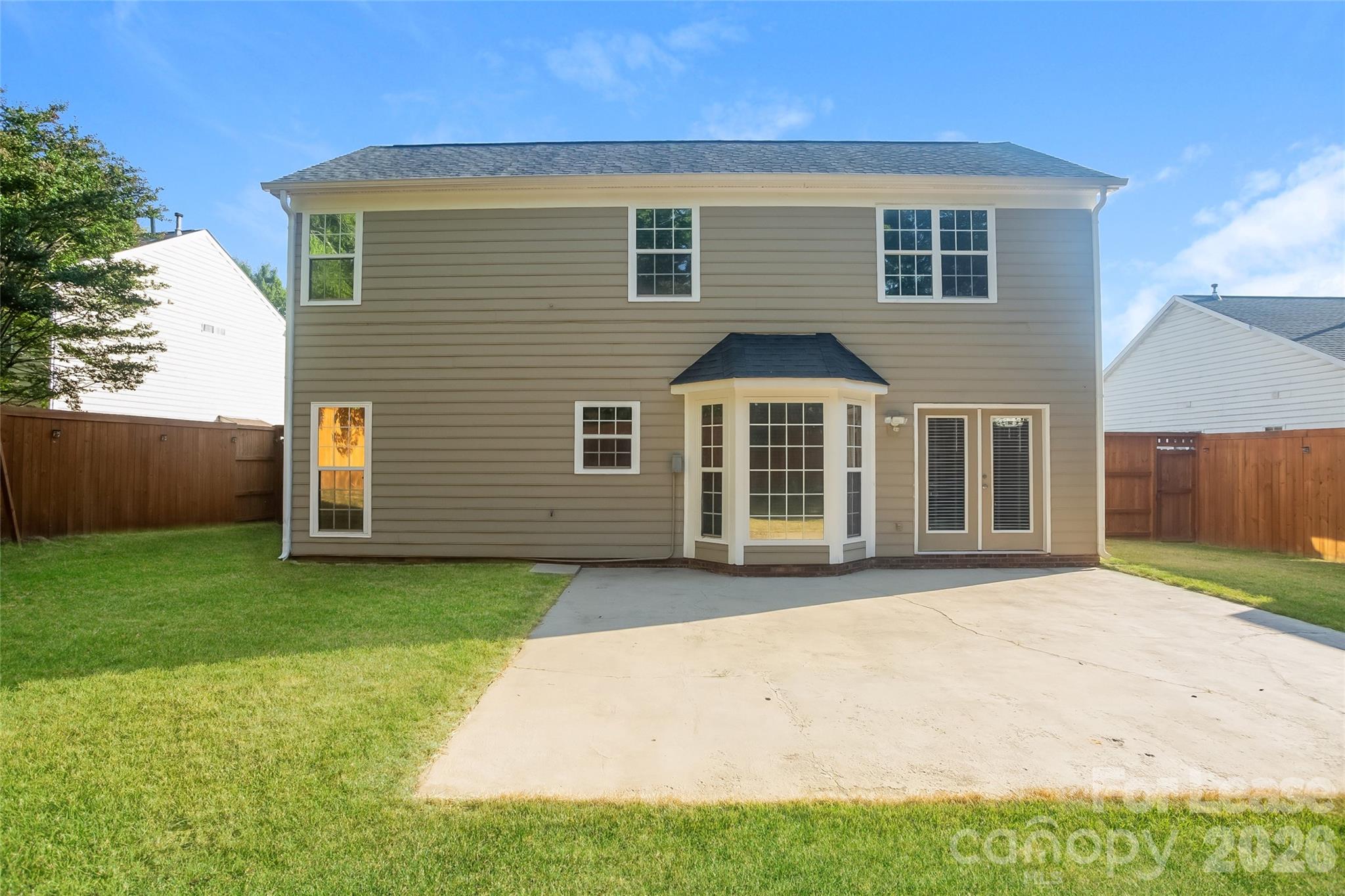 2915 Canary Court Property Photo 15