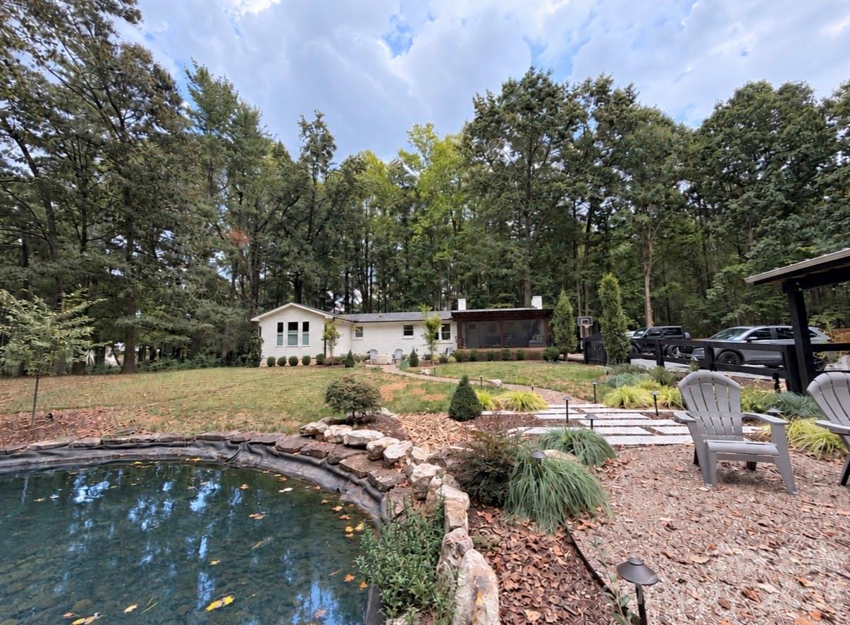 13923 Asbury Chapel Road Property Photo 1
