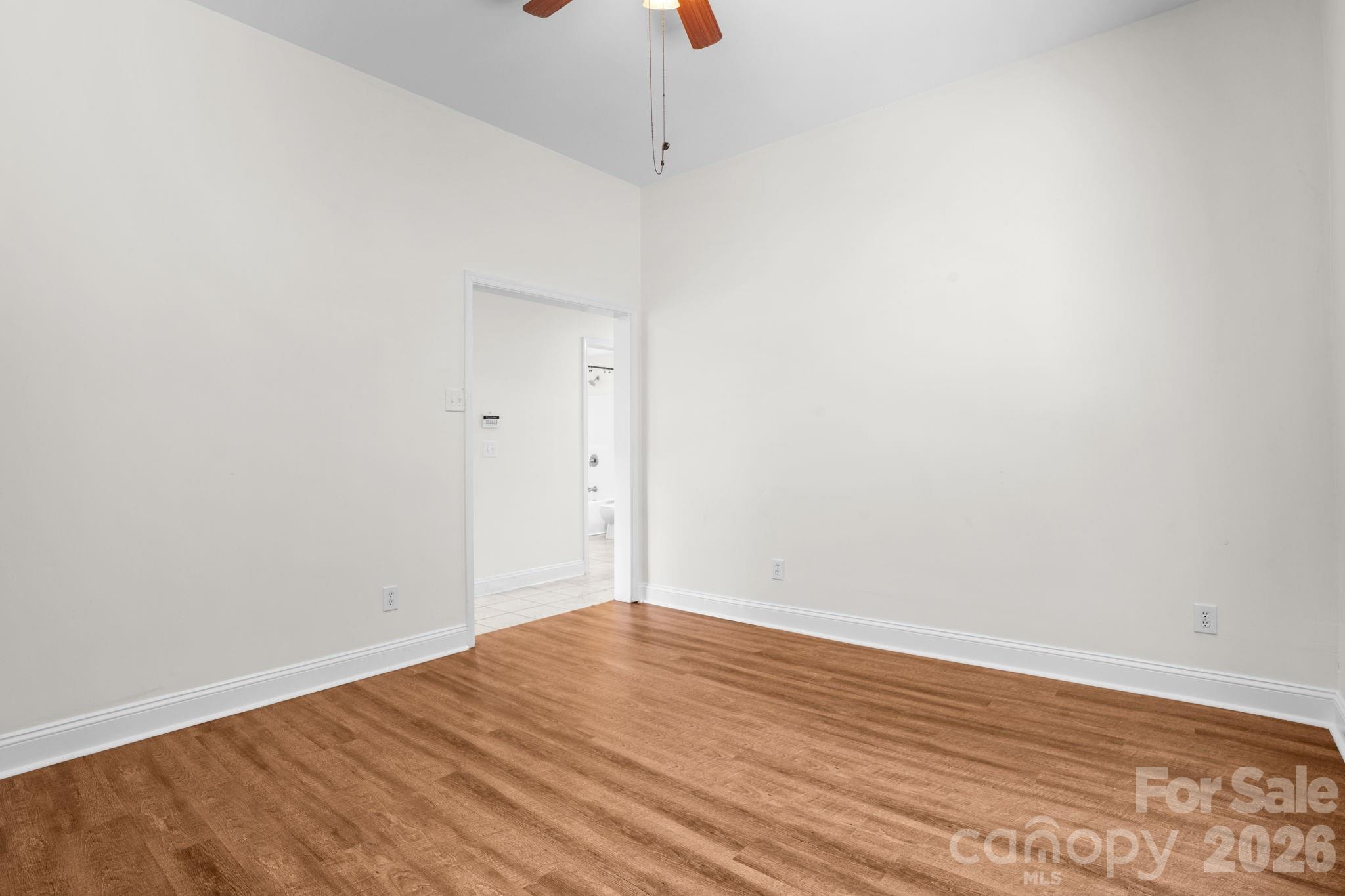 502 Queen Street Property Photo 11