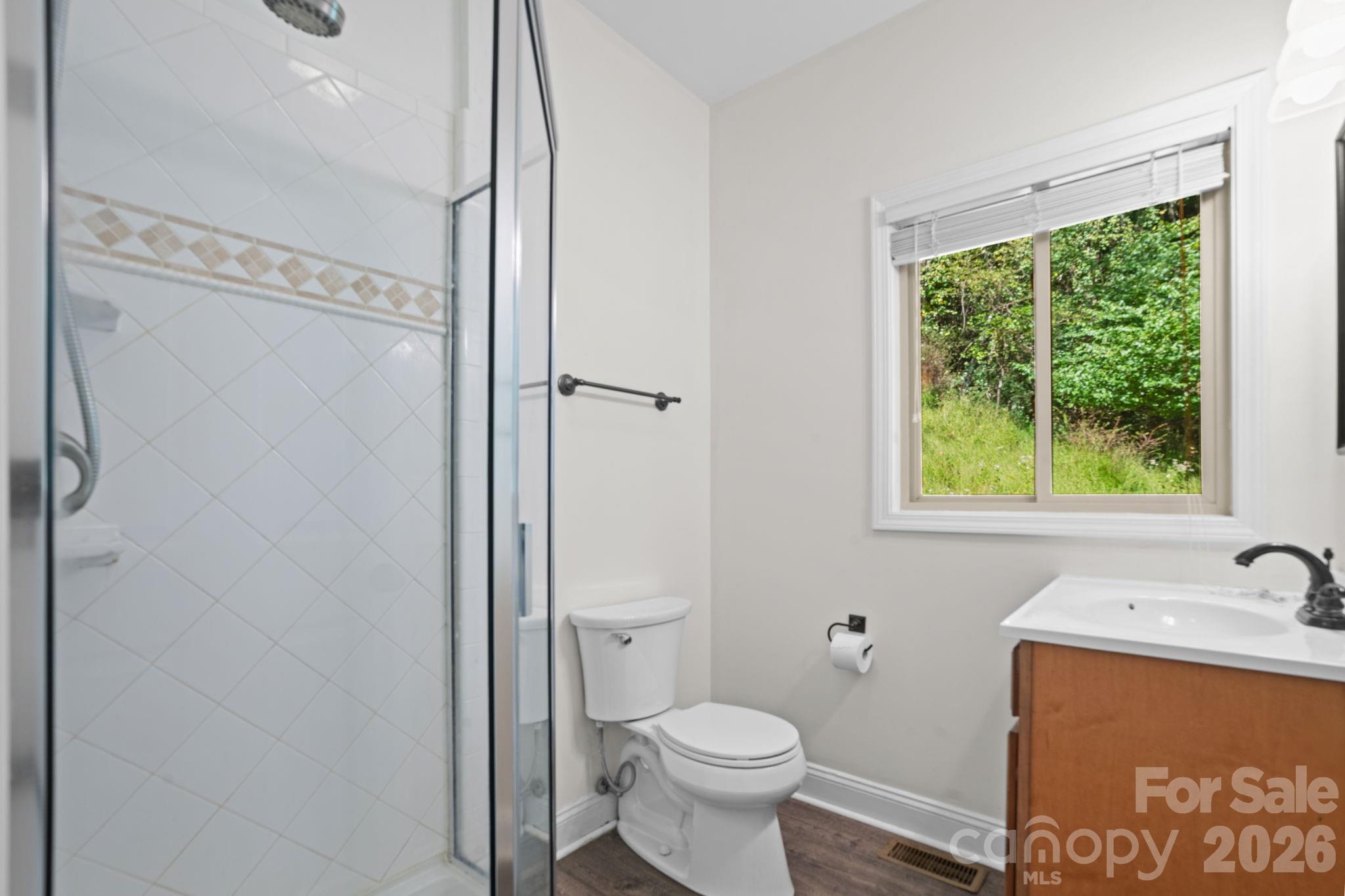502 Queen Street Property Photo 20