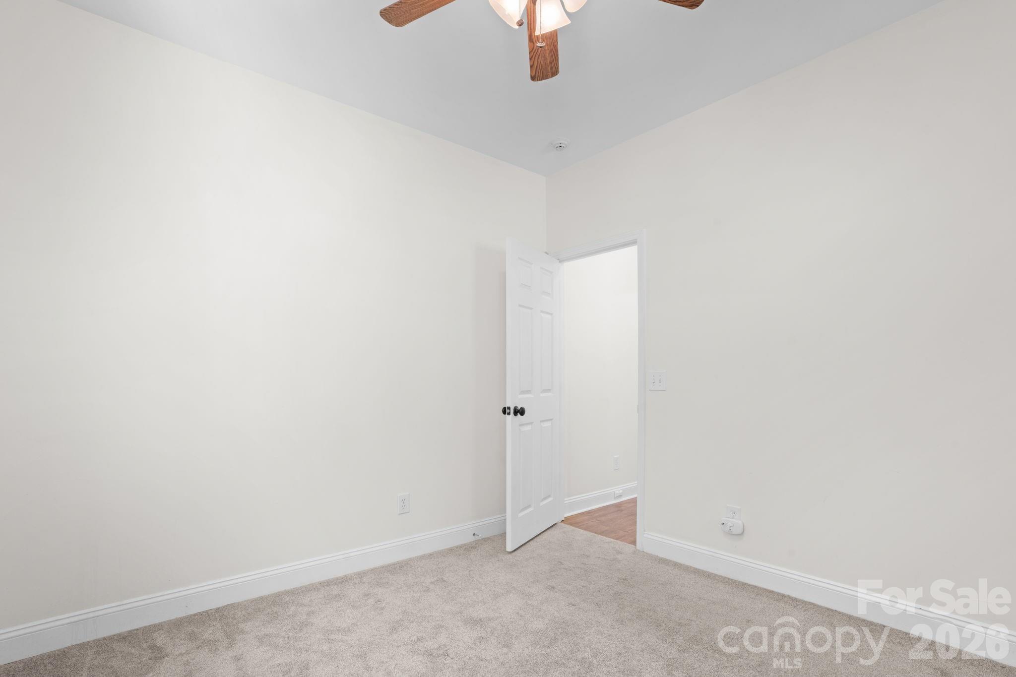 502 Queen Street Property Photo 22
