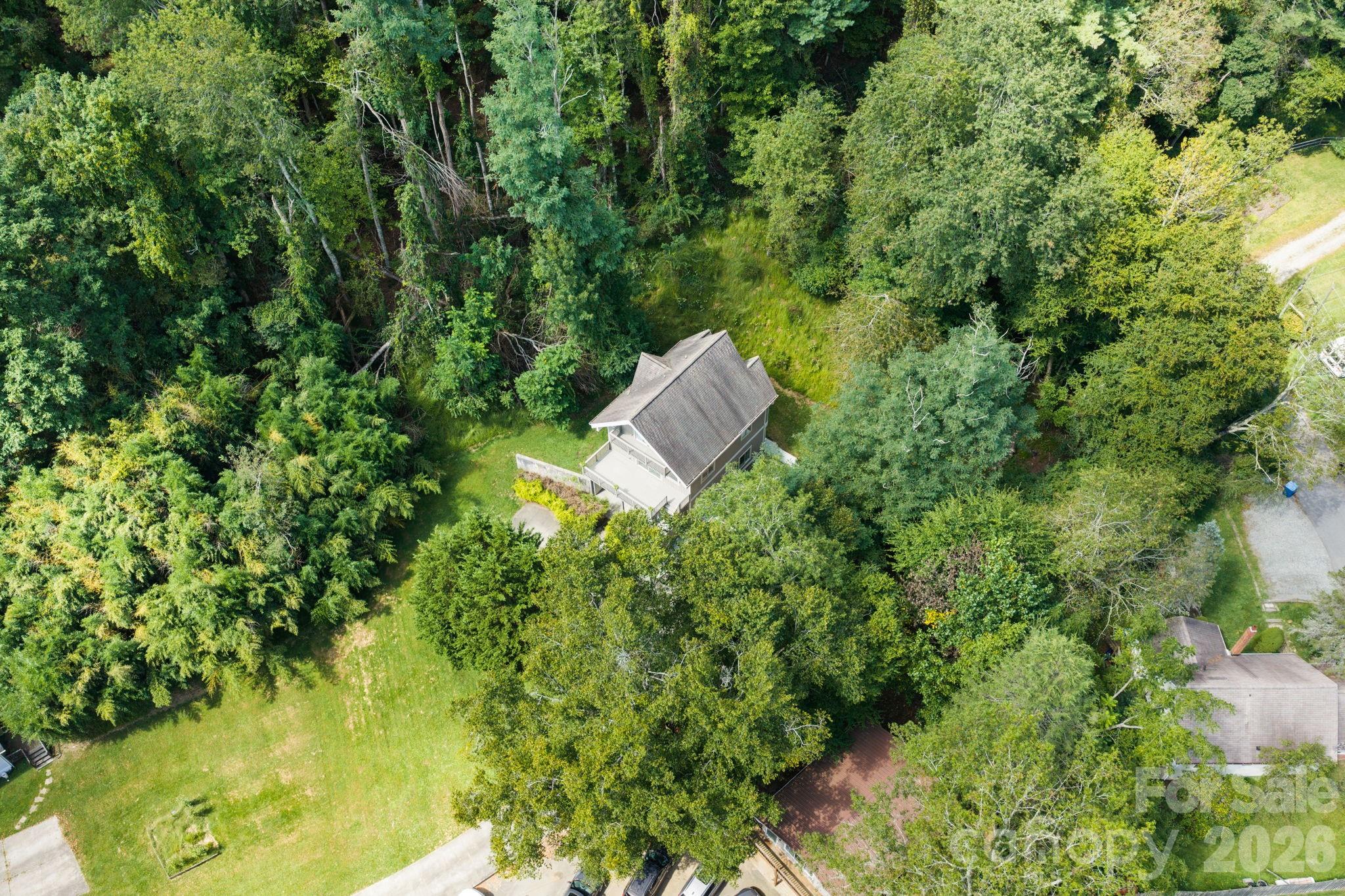 502 Queen Street Property Photo 42