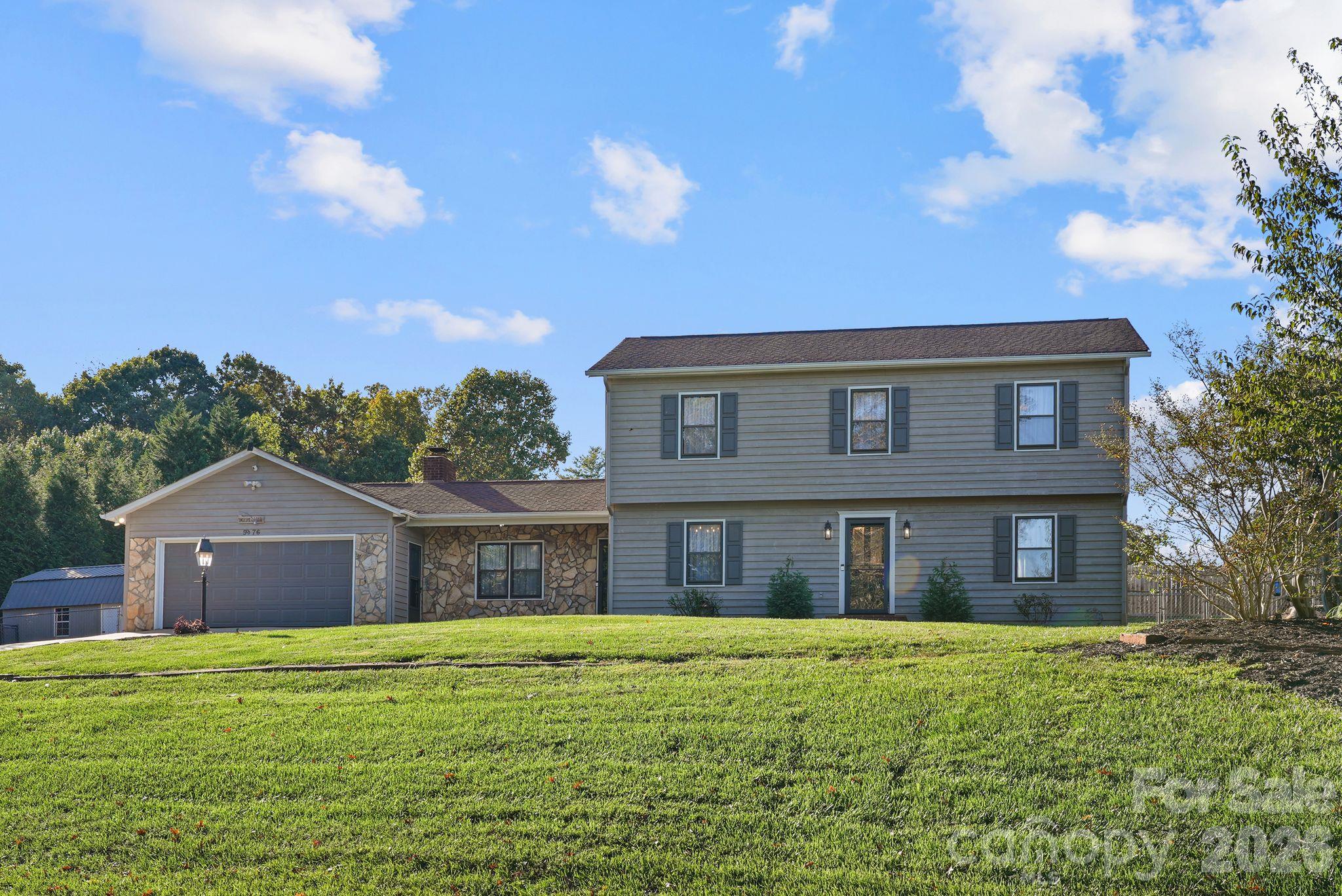5976 Gold Creek Estate Drive Property Photo 1