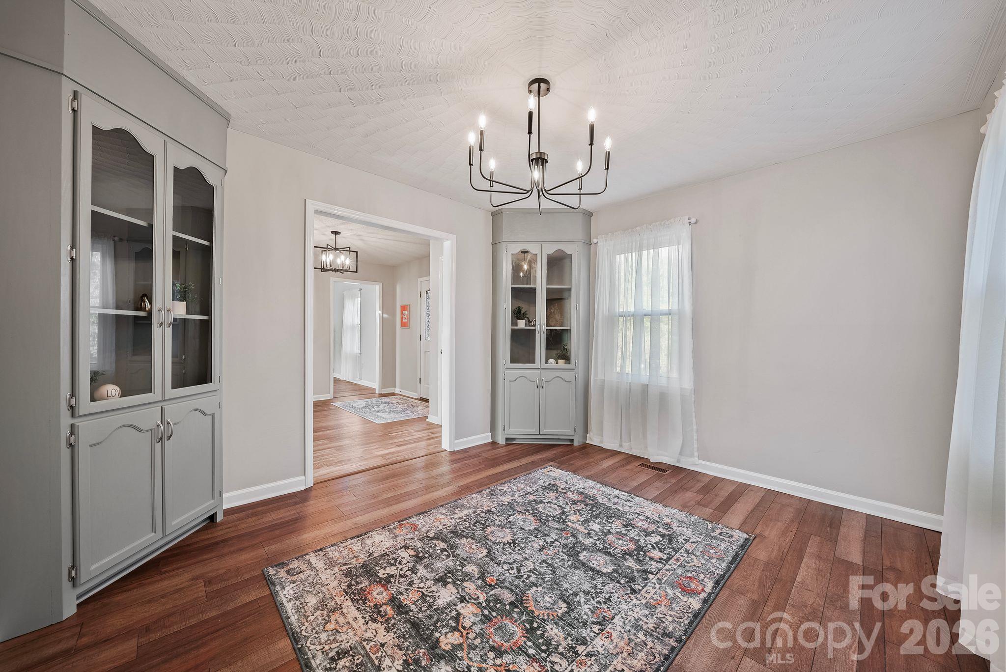 5976 Gold Creek Estate Drive Property Photo 4