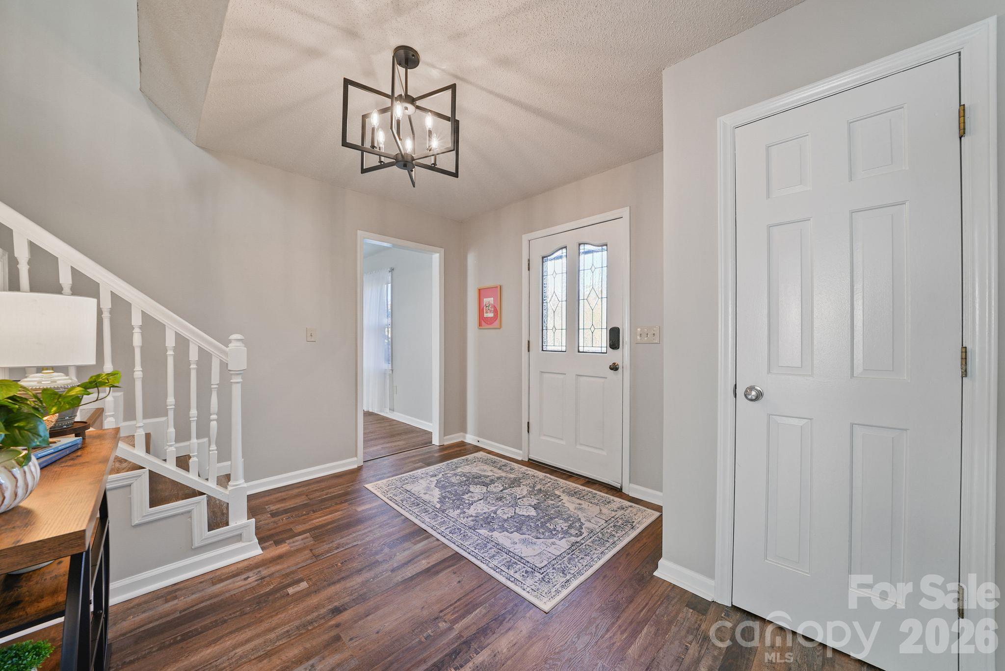 5976 Gold Creek Estate Drive Property Photo 6