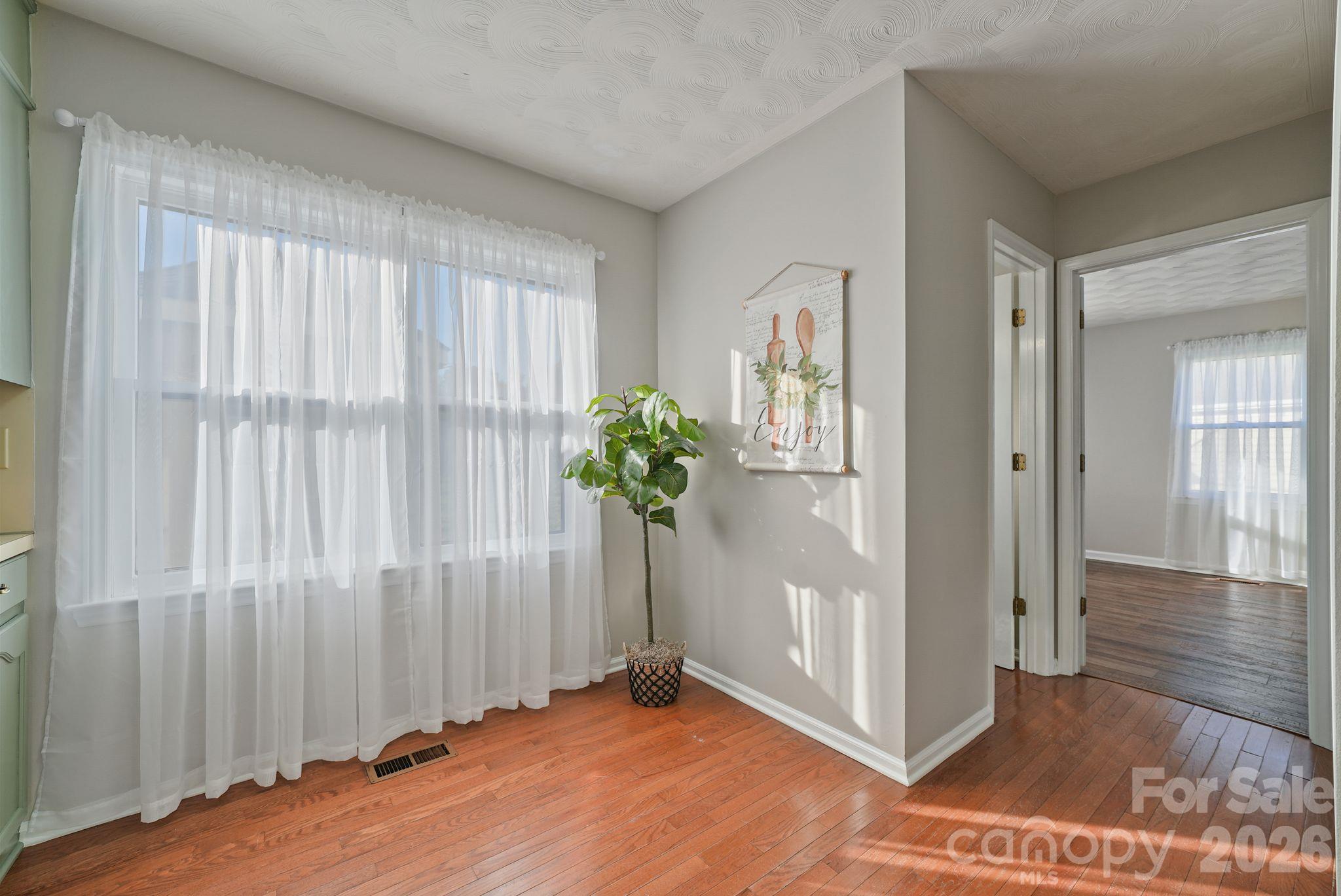 5976 Gold Creek Estate Drive Property Photo 12